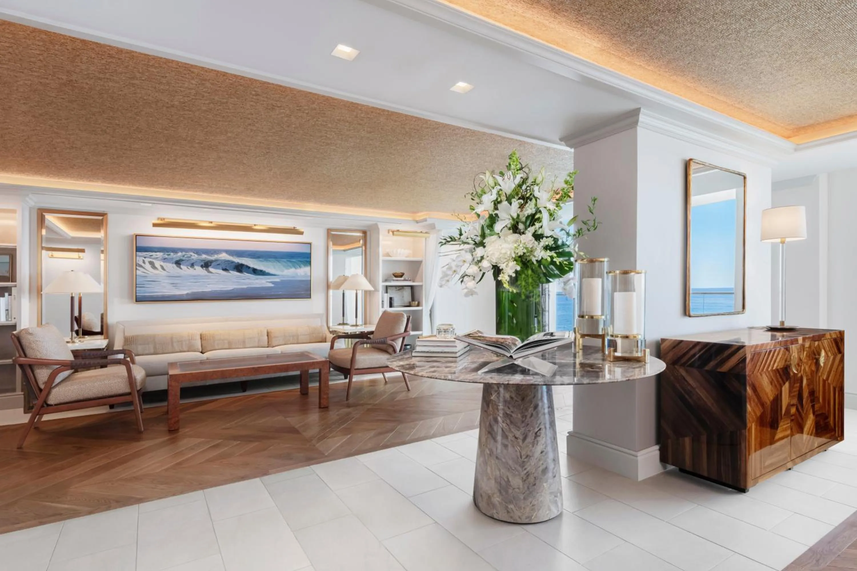 Lobby or reception in Surf & Sand Laguna Beach