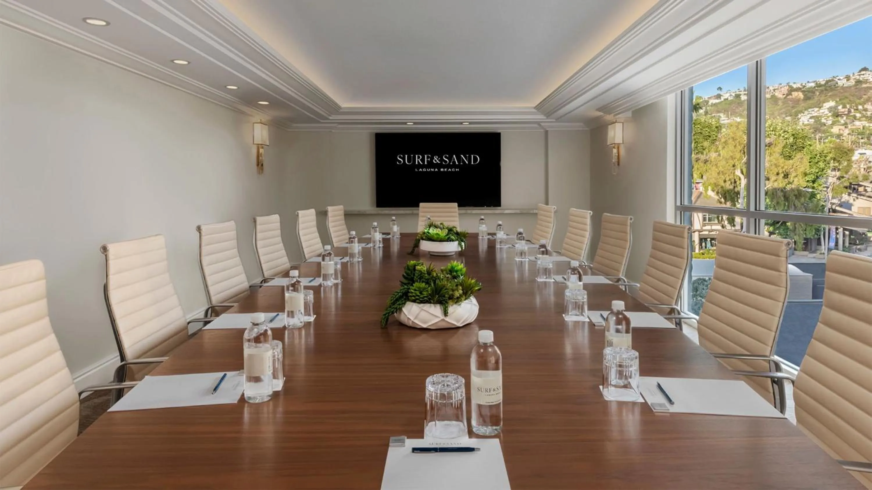 Meeting/conference room in Surf & Sand Laguna Beach