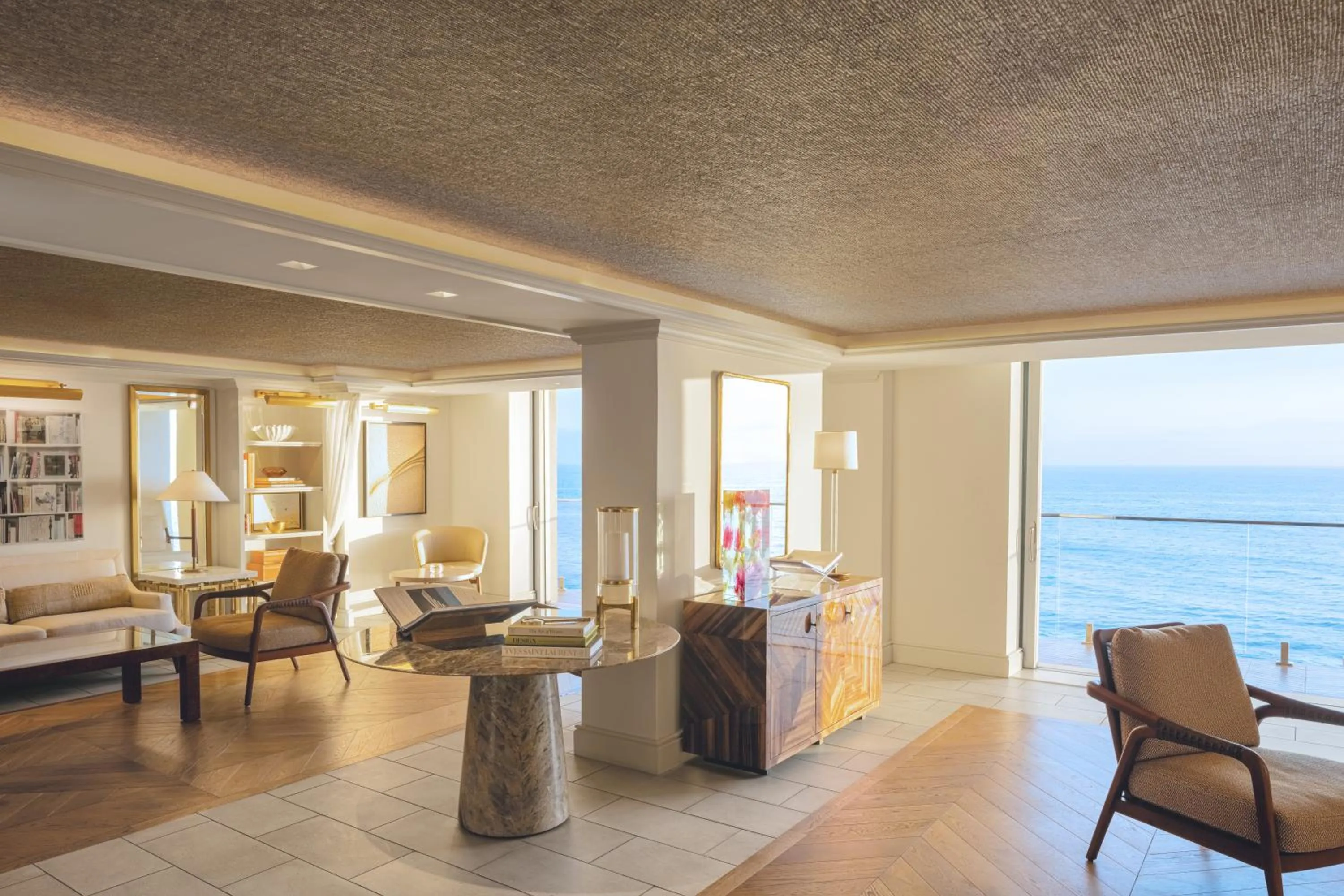 Lobby or reception in Surf & Sand Laguna Beach