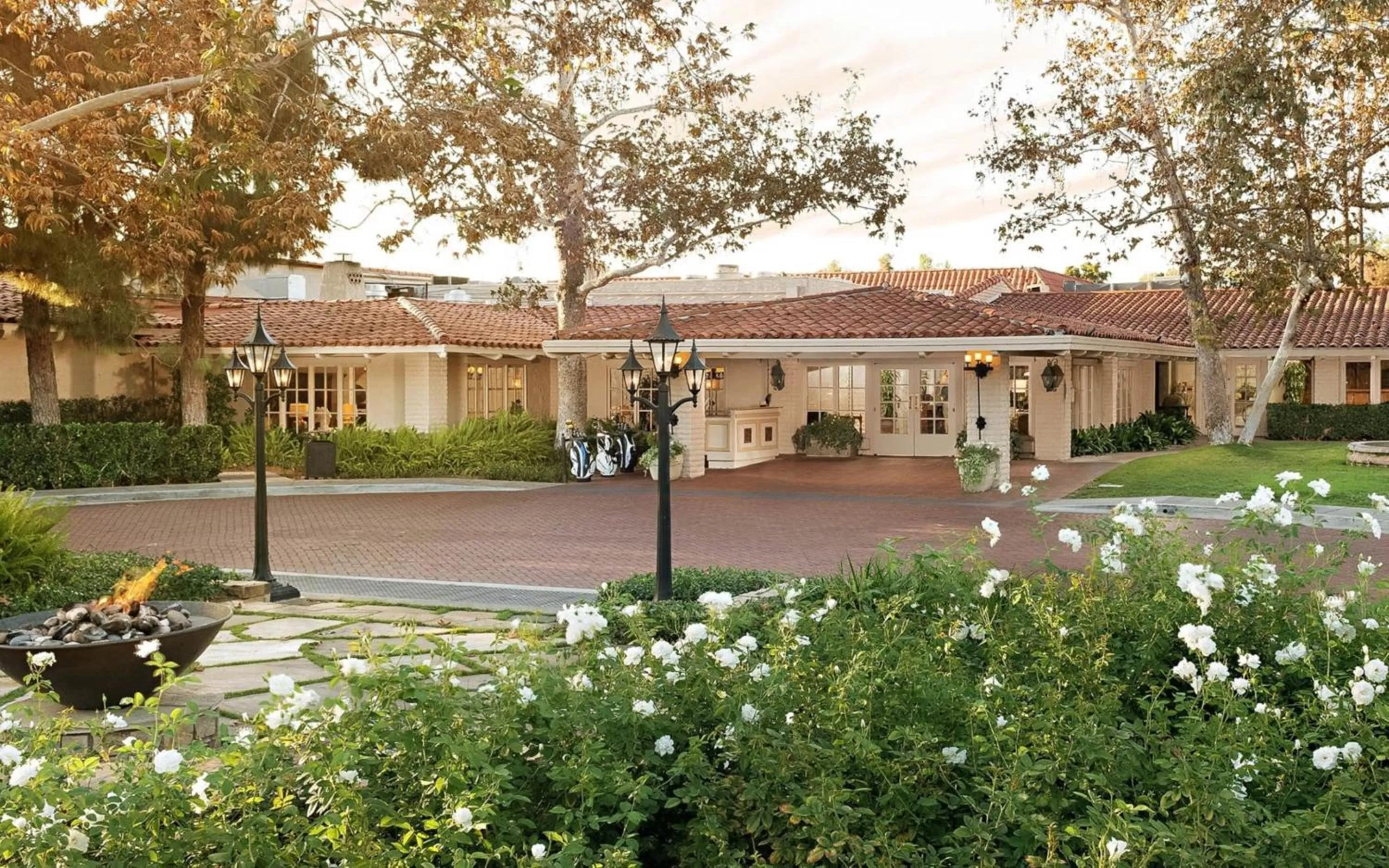 Property building in Rancho Bernardo Inn