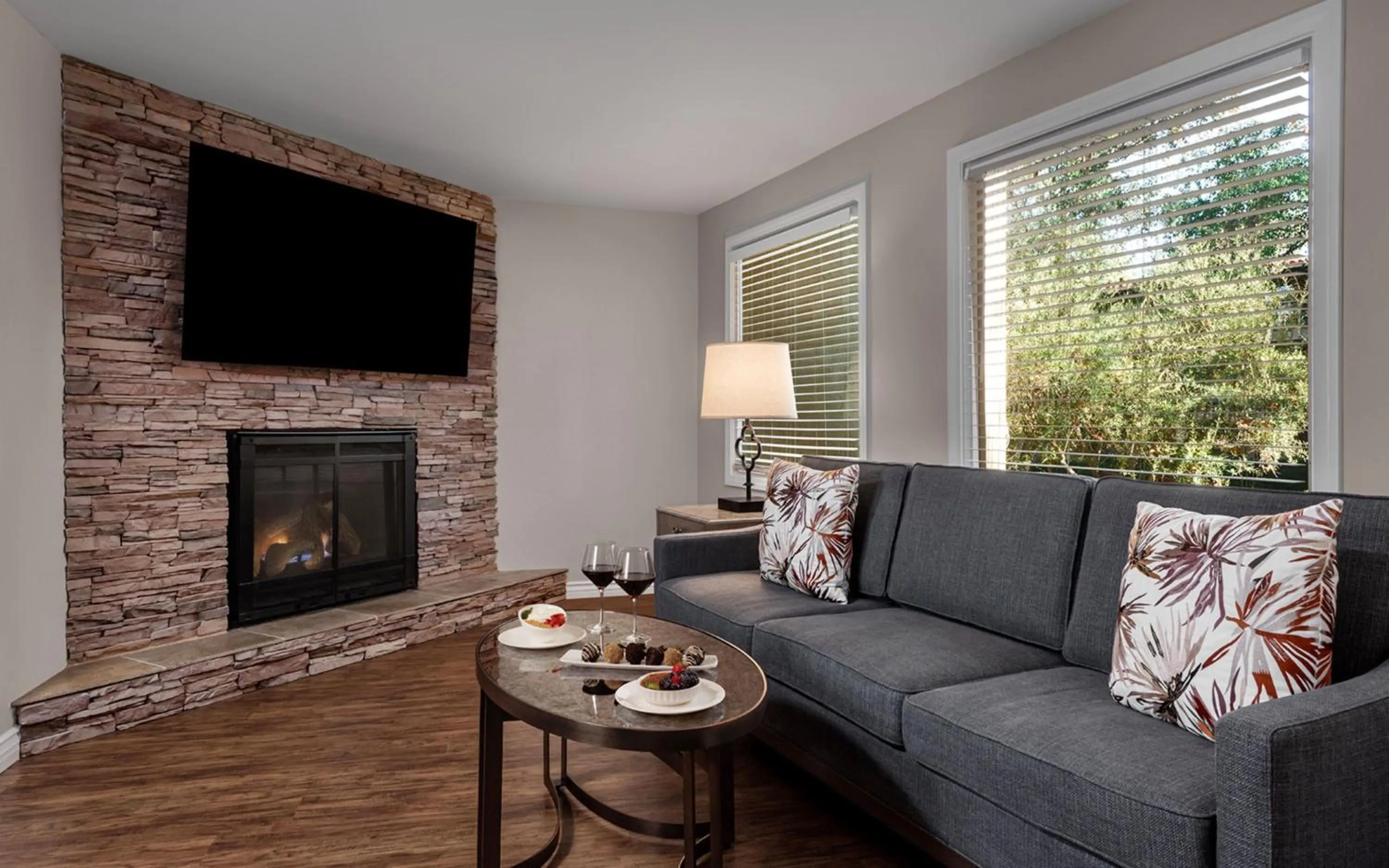 Living room in Rancho Bernardo Inn