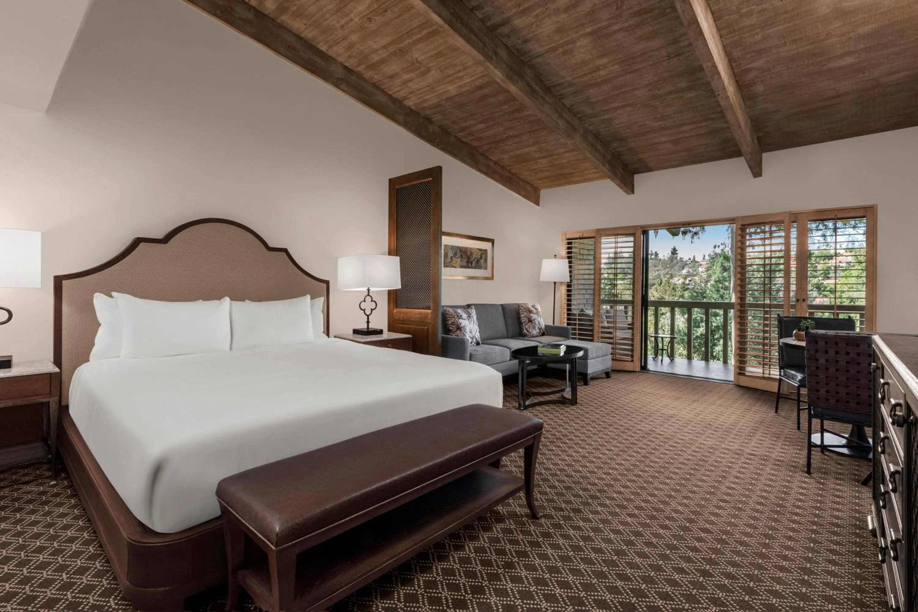 Bedroom, Bed in Rancho Bernardo Inn