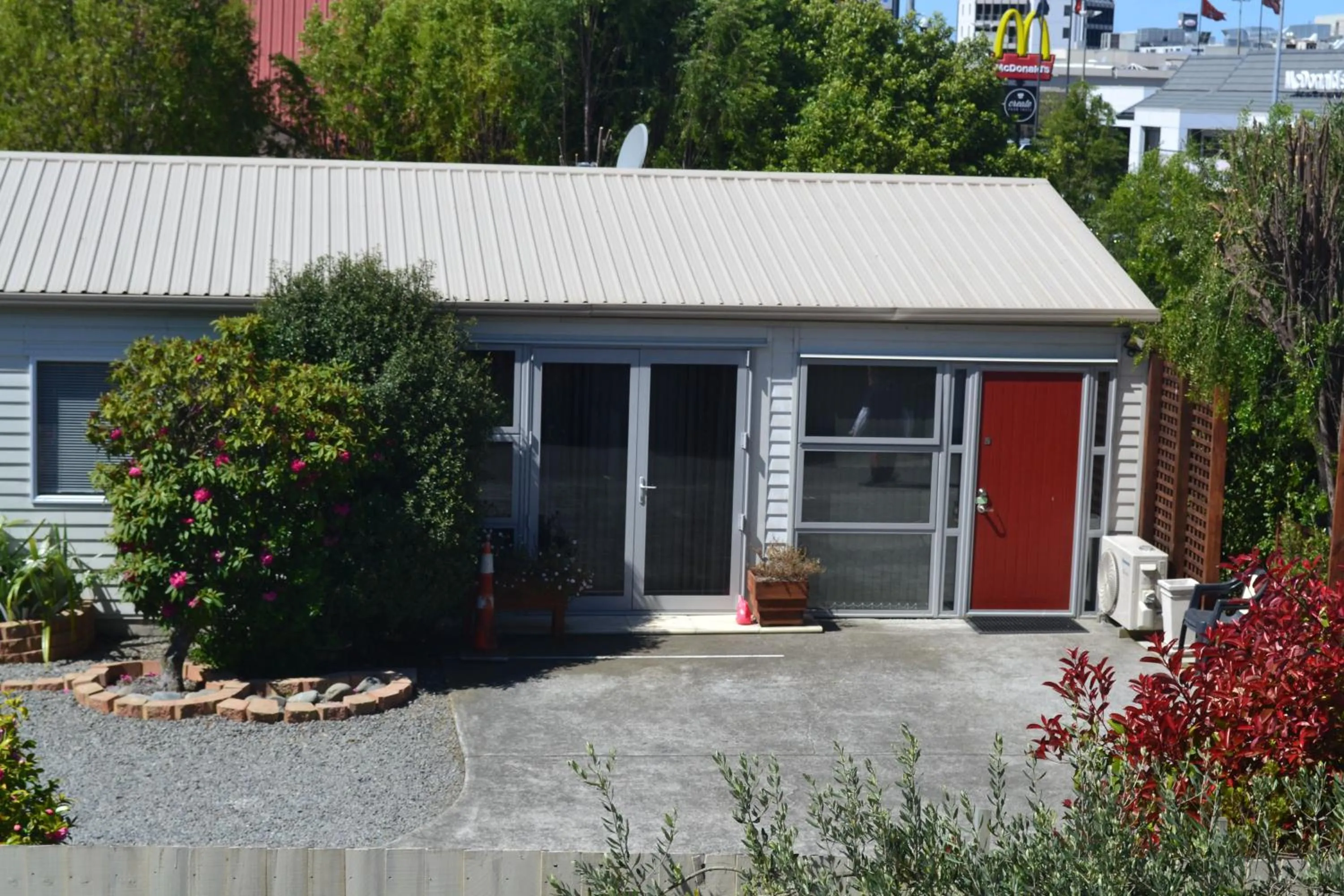 Facade/entrance in McWilliam Apartments