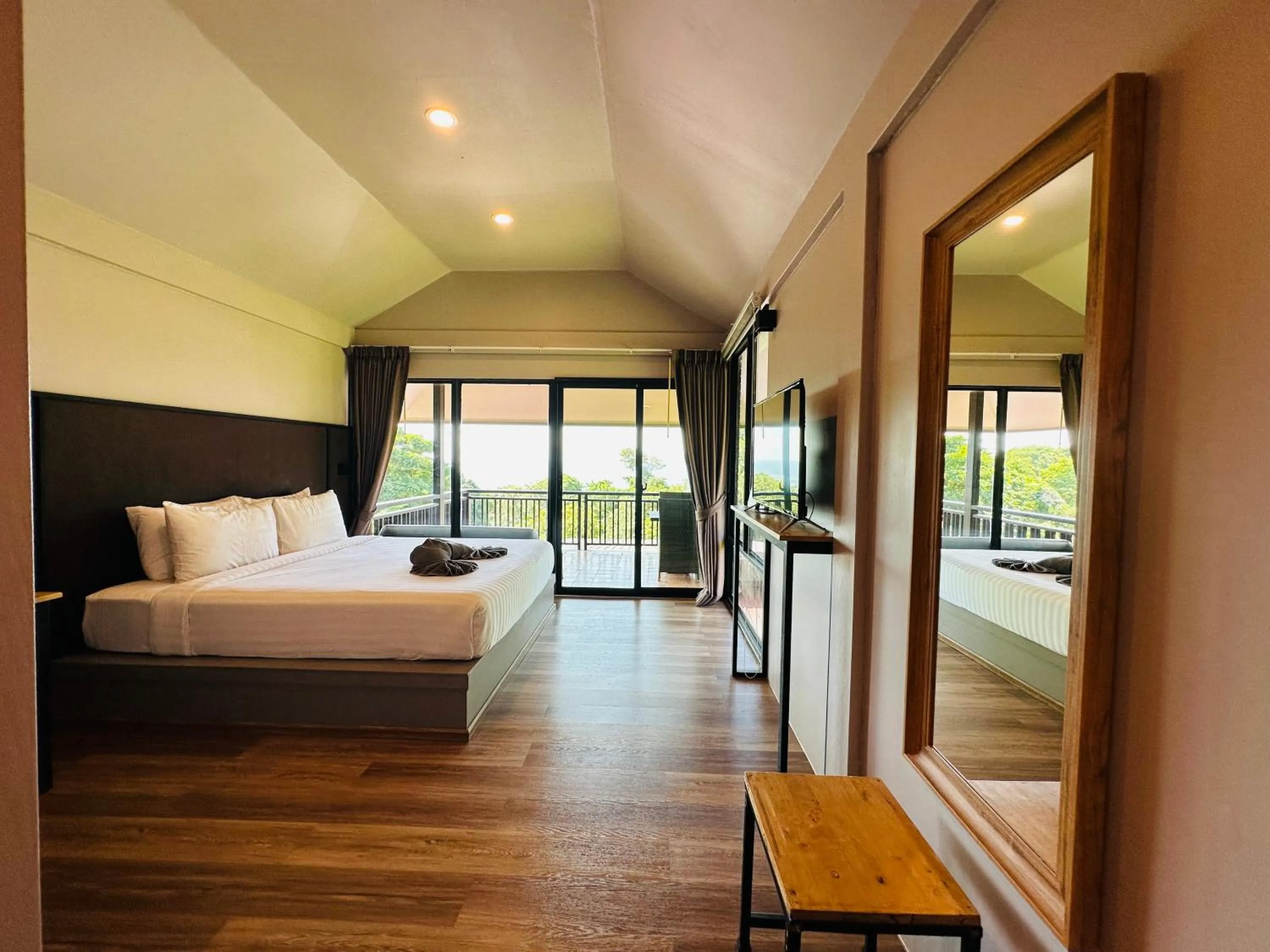 Bedroom, Bed in HIP Seaview Resort @ Phi Phi