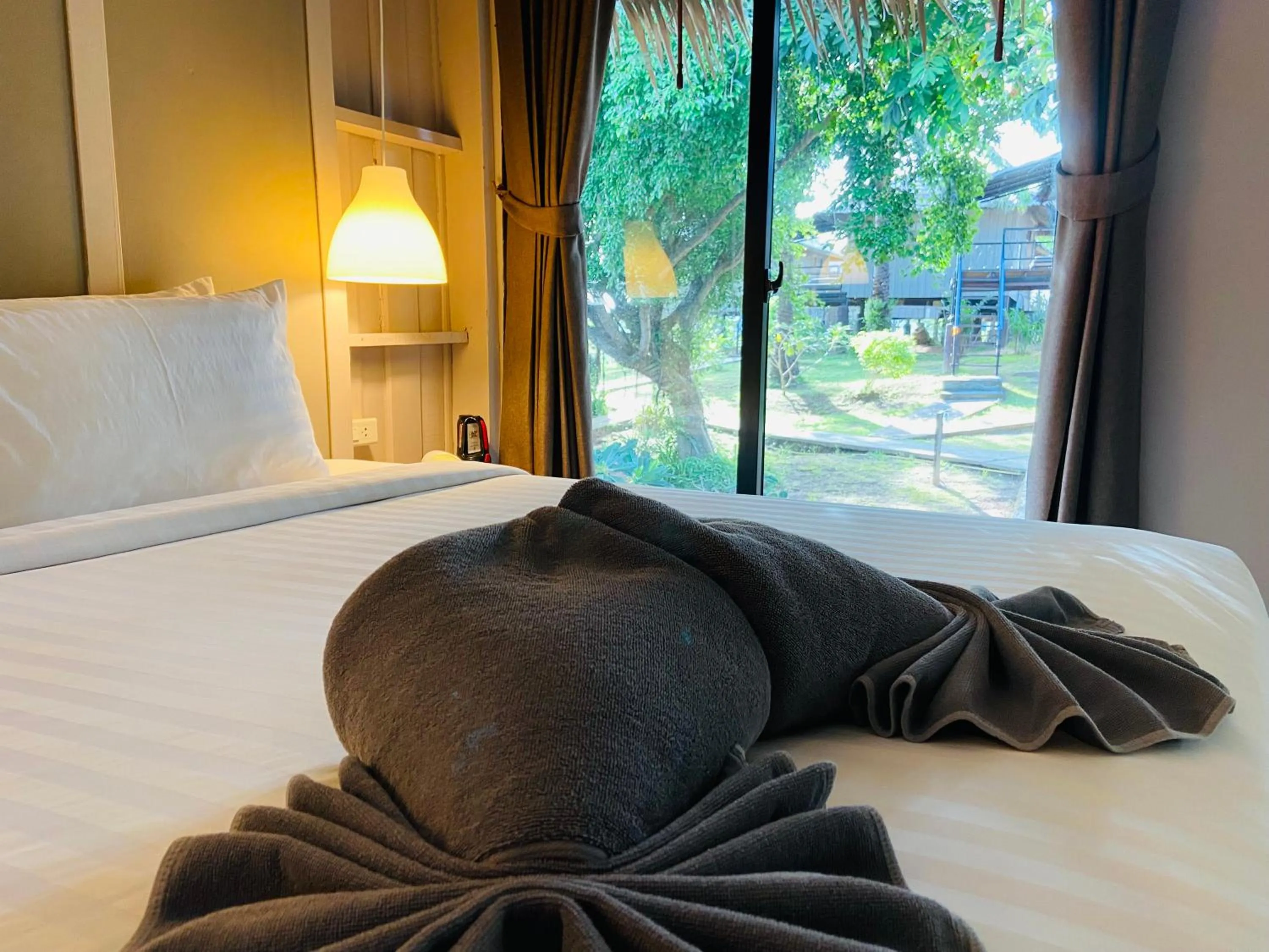 Bedroom, Bed in HIP Seaview Resort @ Phi Phi