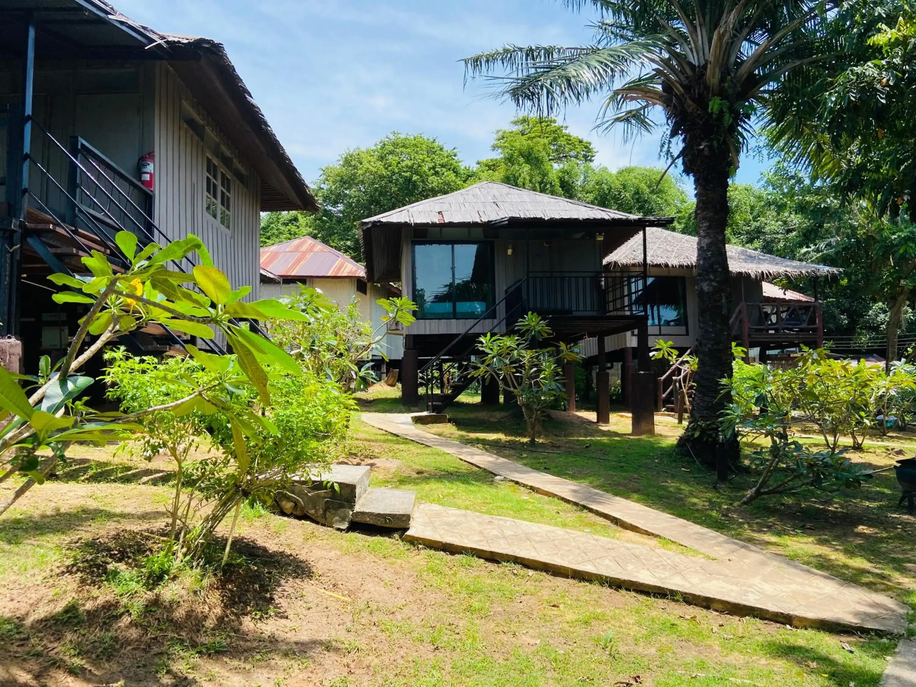 Property building in HIP Seaview Resort @ Phi Phi Property building in HIP Seaview Resort @ Phi Phi