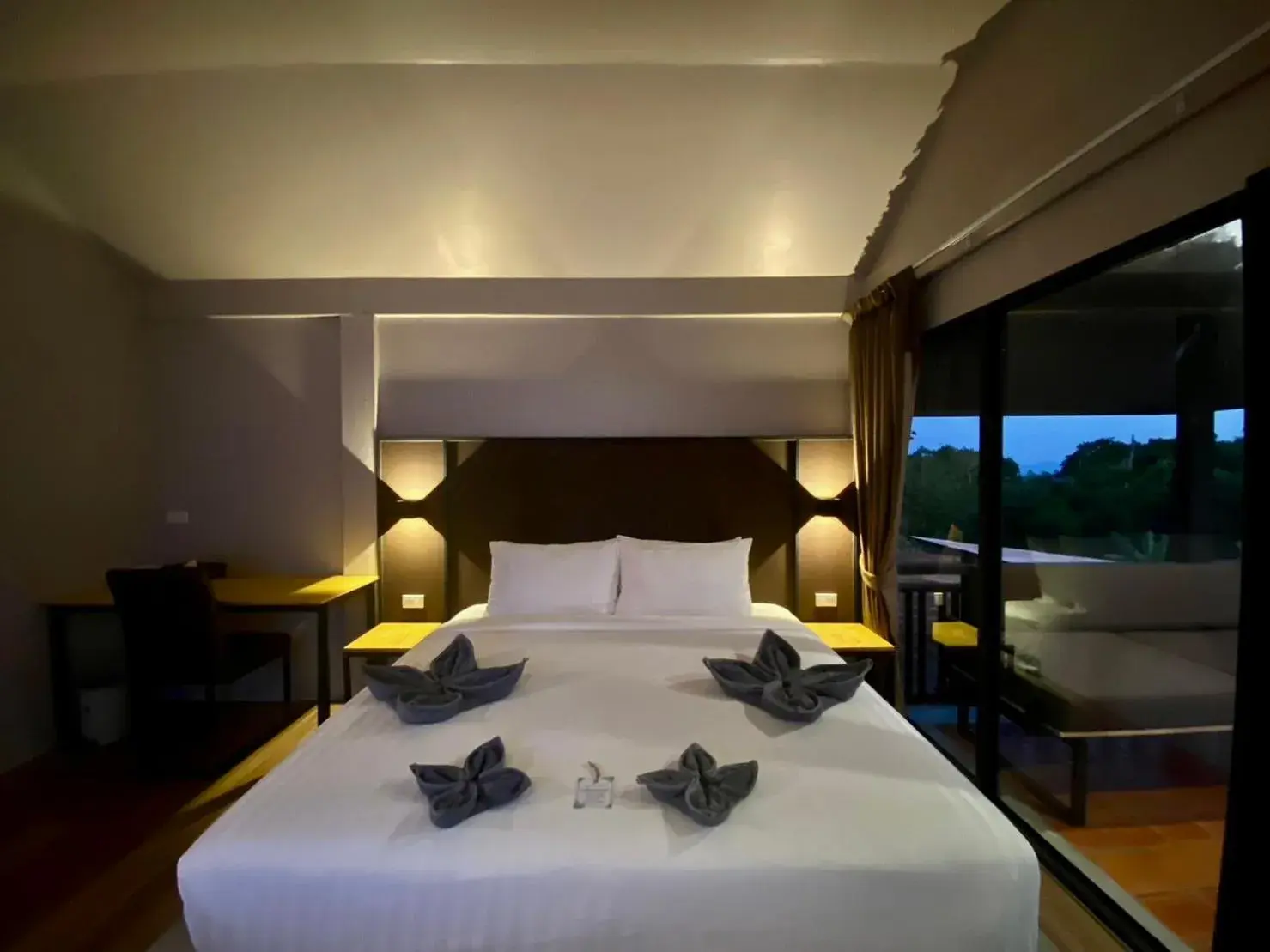 Bed in HIP Seaview Resort @ Phi Phi Bed in HIP Seaview Resort @ Phi Phi