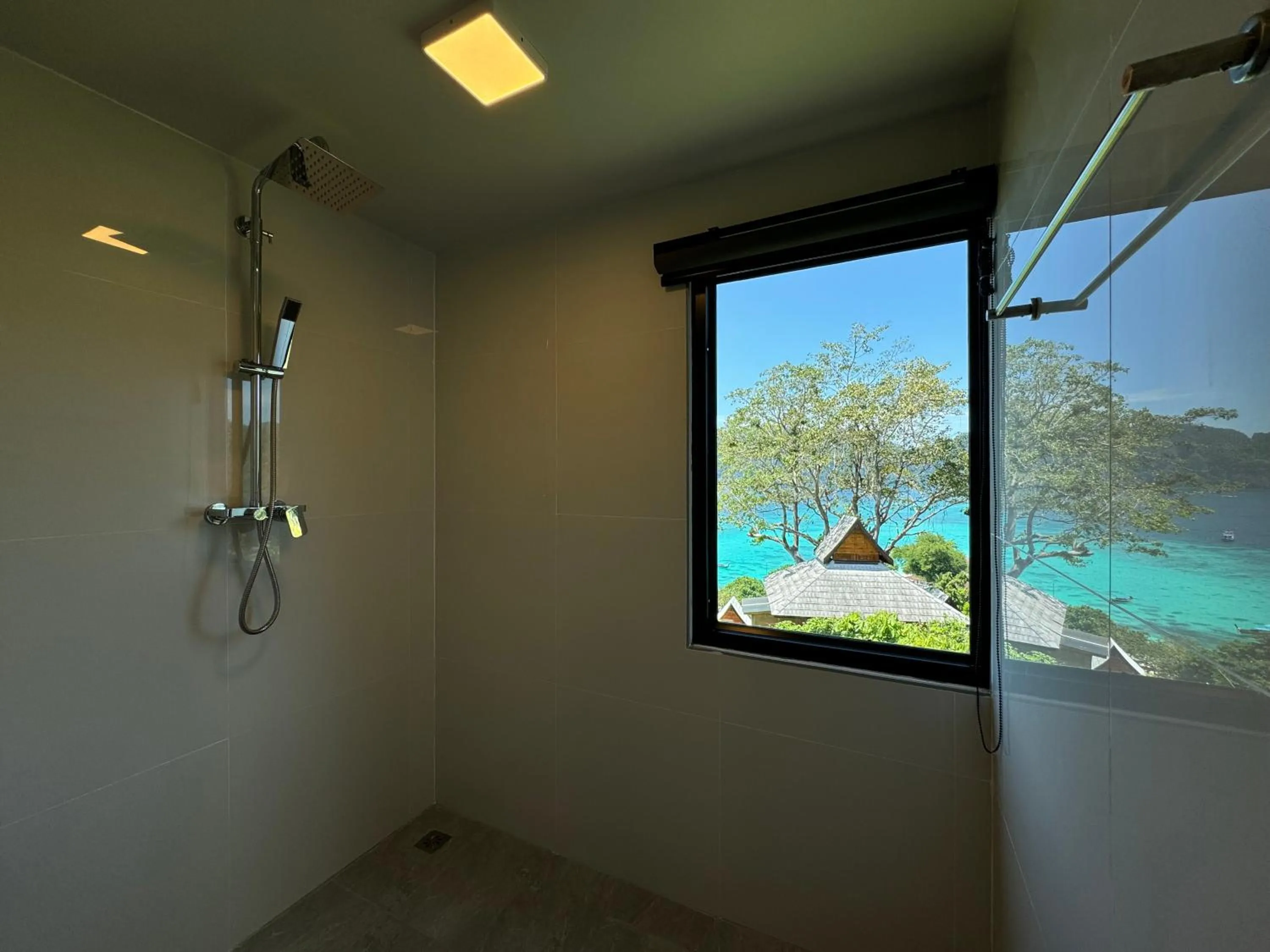 Shower in HIP Seaview Resort @ Phi Phi