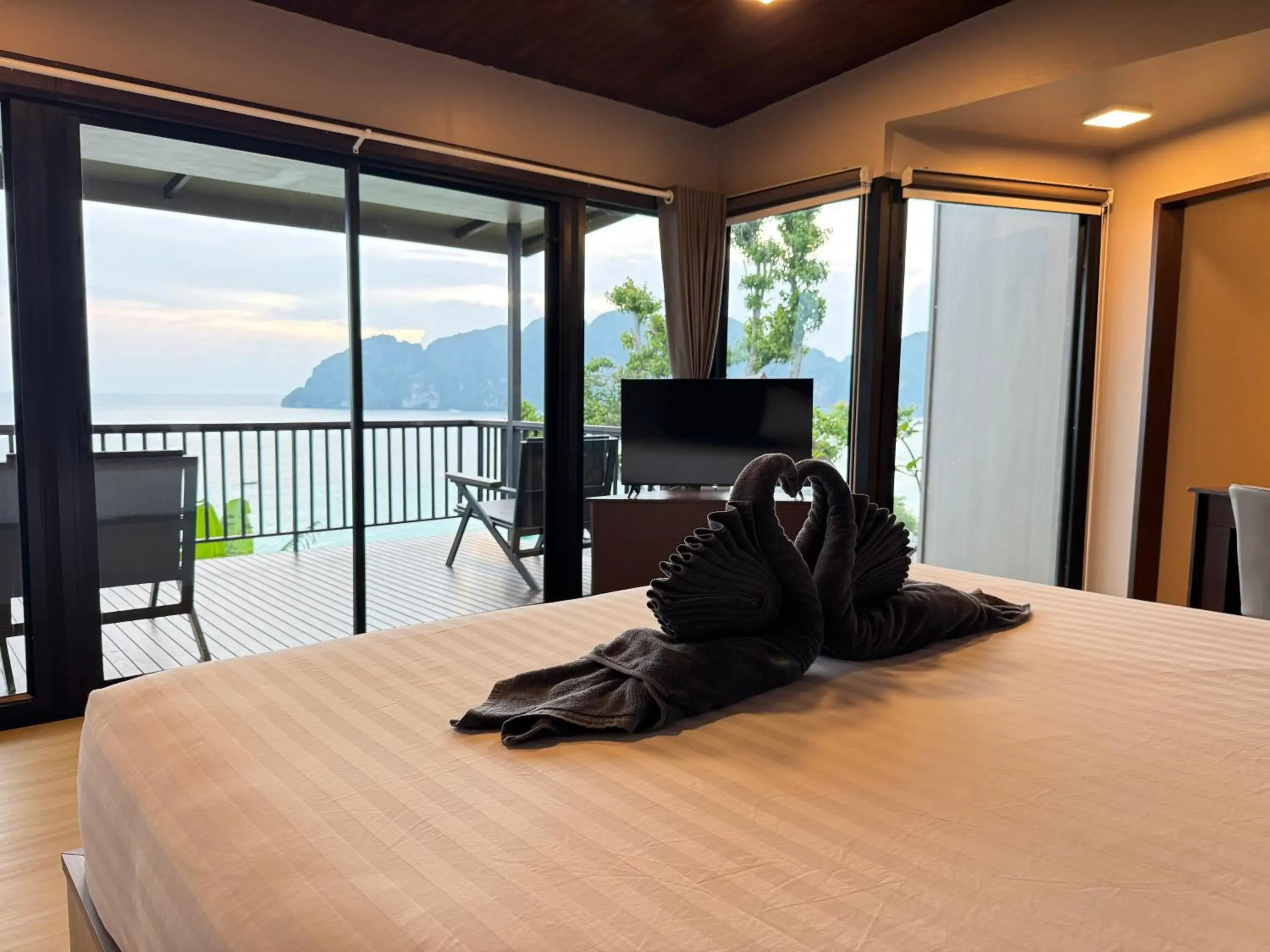 Bedroom, Bed in HIP Seaview Resort @ Phi Phi Bedroom, Bed in HIP Seaview Resort @ Phi Phi