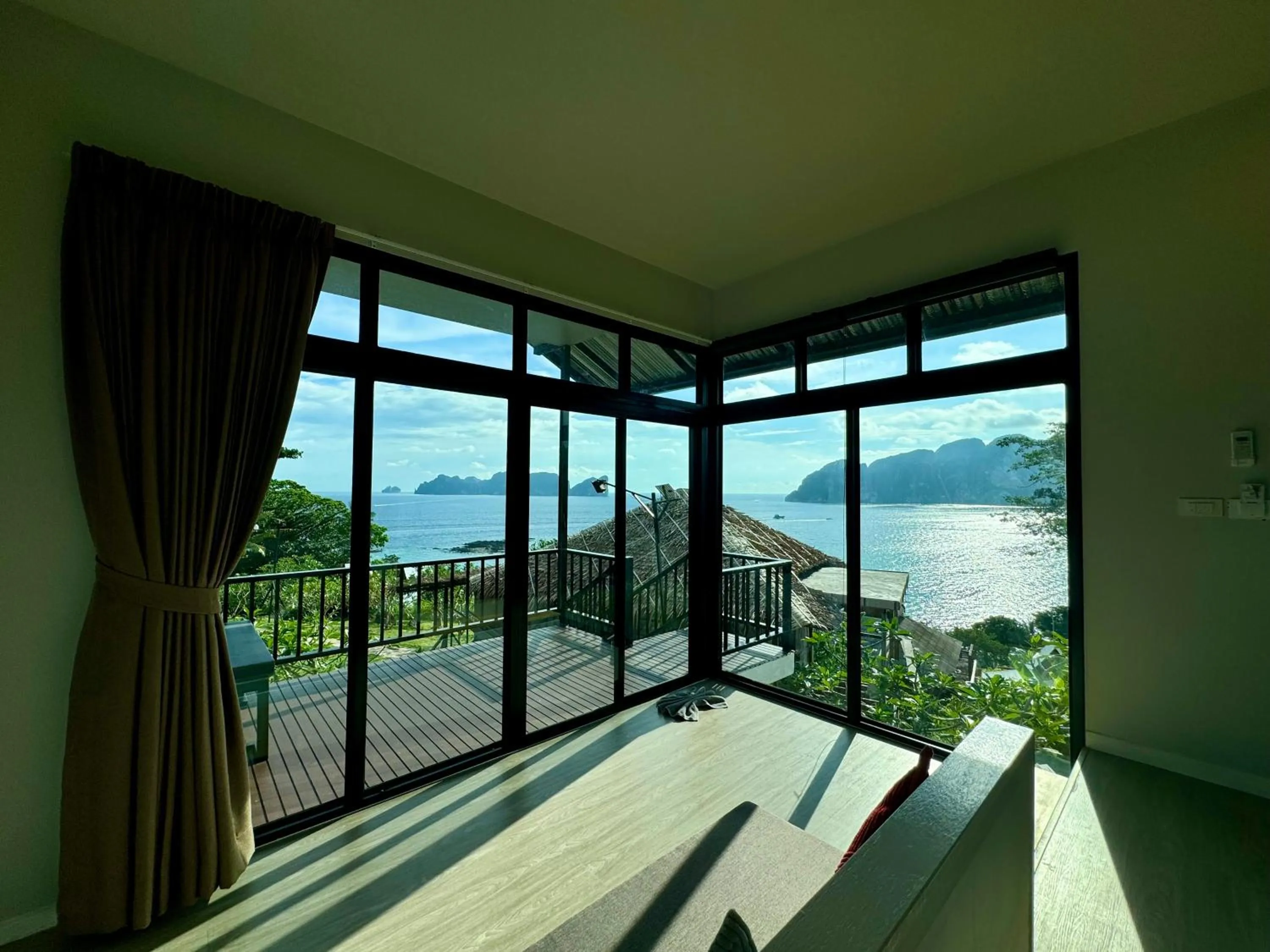 Sea view in HIP Seaview Resort @ Phi Phi