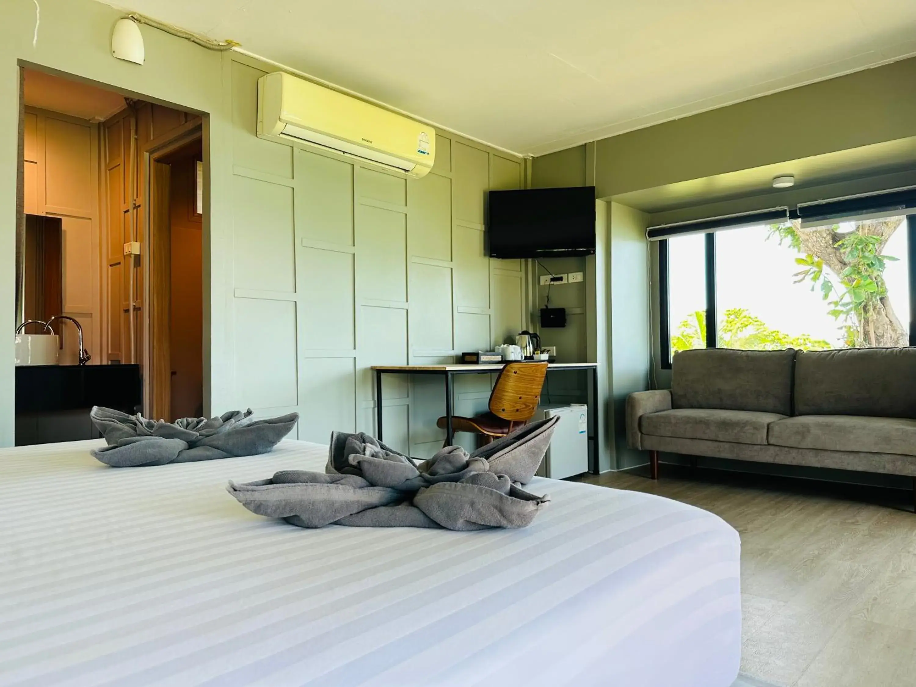 Bed in HIP Seaview Resort @ Phi Phi Bed in HIP Seaview Resort @ Phi Phi