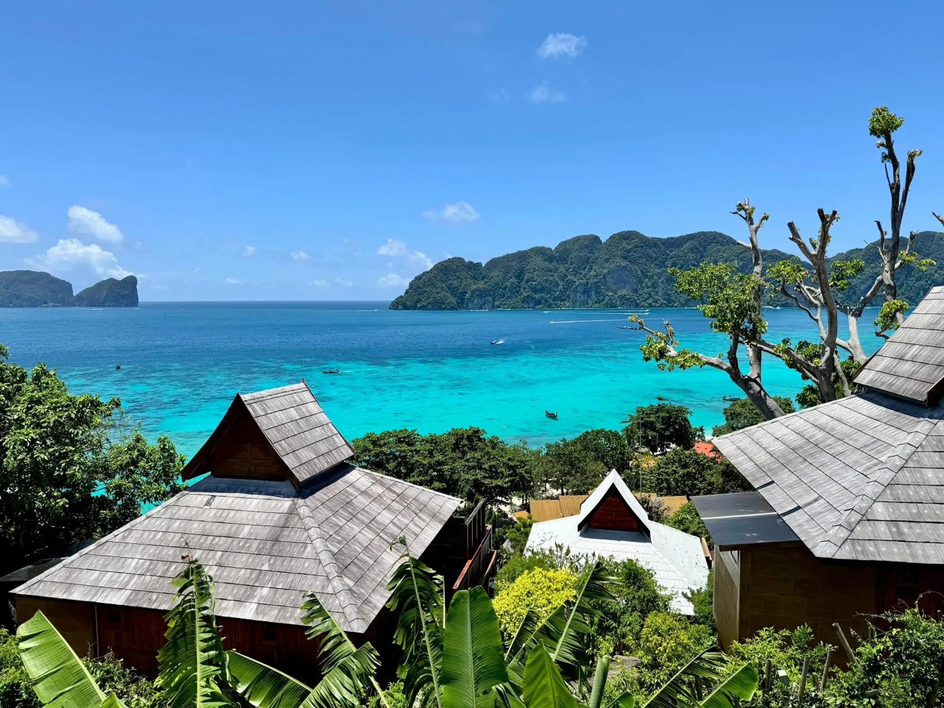 Sea view in HIP Seaview Resort @ Phi Phi Sea view in HIP Seaview Resort @ Phi Phi