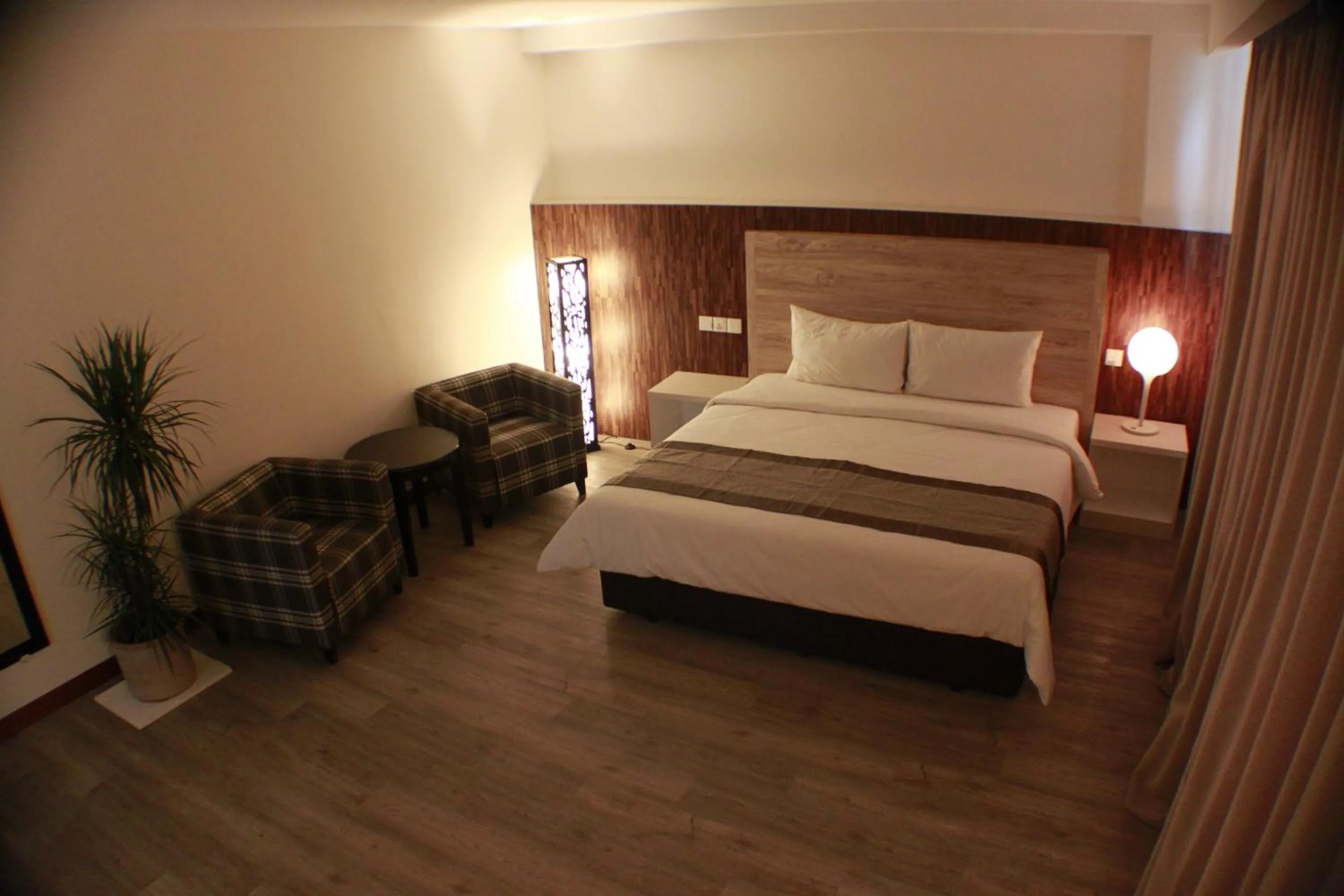 Photo of the whole room, Bed in Molek Garden Hotel