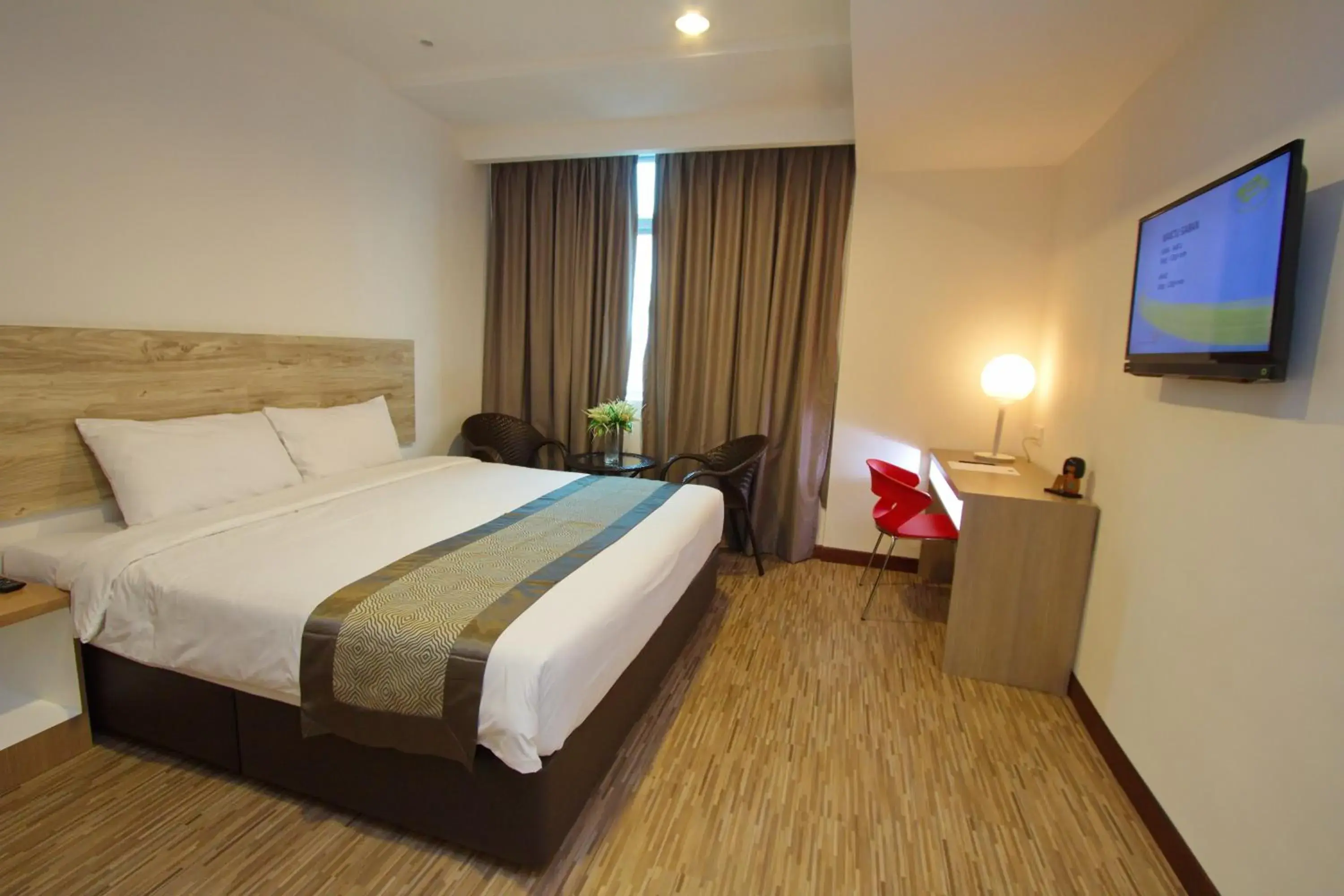 Photo of the whole room, Bed in Molek Garden Hotel Photo of the whole room, Bed in Molek Garden Hotel