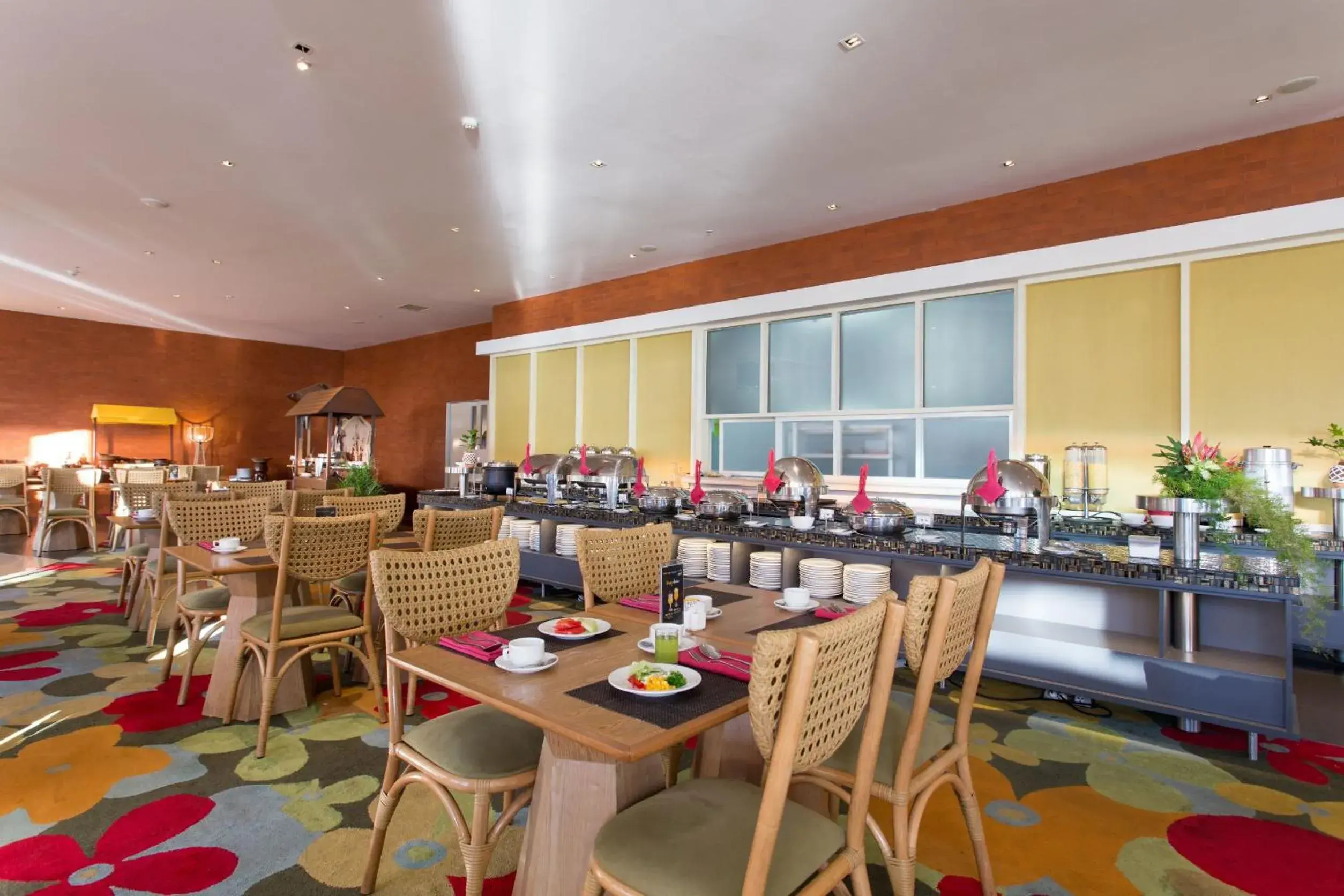 Restaurant/places to eat in Amartahills Hotel and Resort Restaurant/places to eat in Amartahills Hotel and Resort