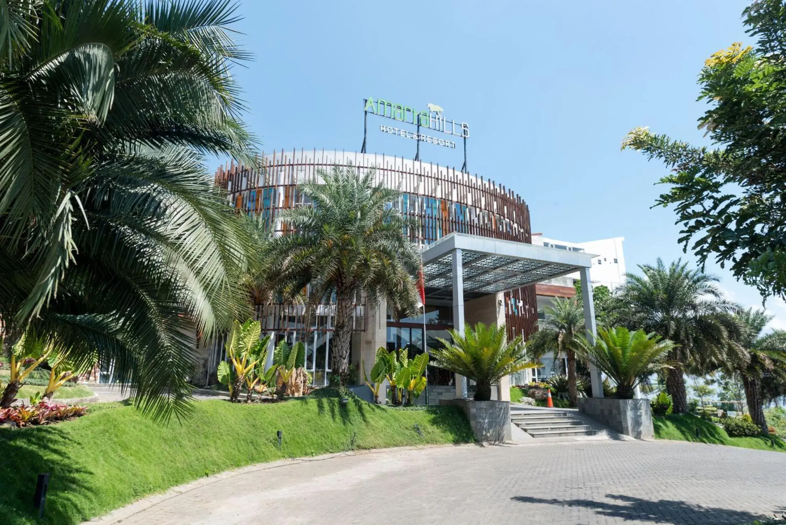 Property building in Amartahills Hotel and Resort Property building in Amartahills Hotel and Resort