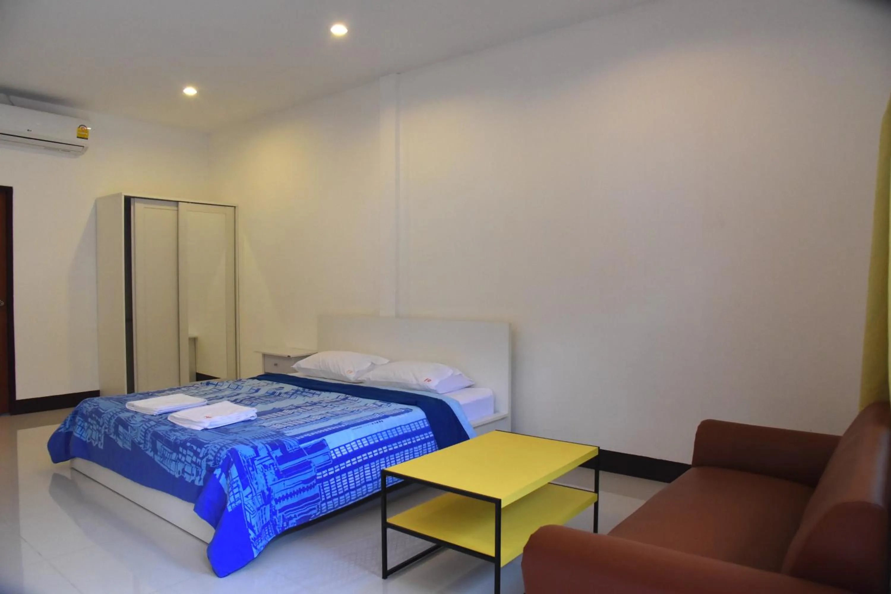 Bedroom, Bed in Fairtex Residence Pattaya