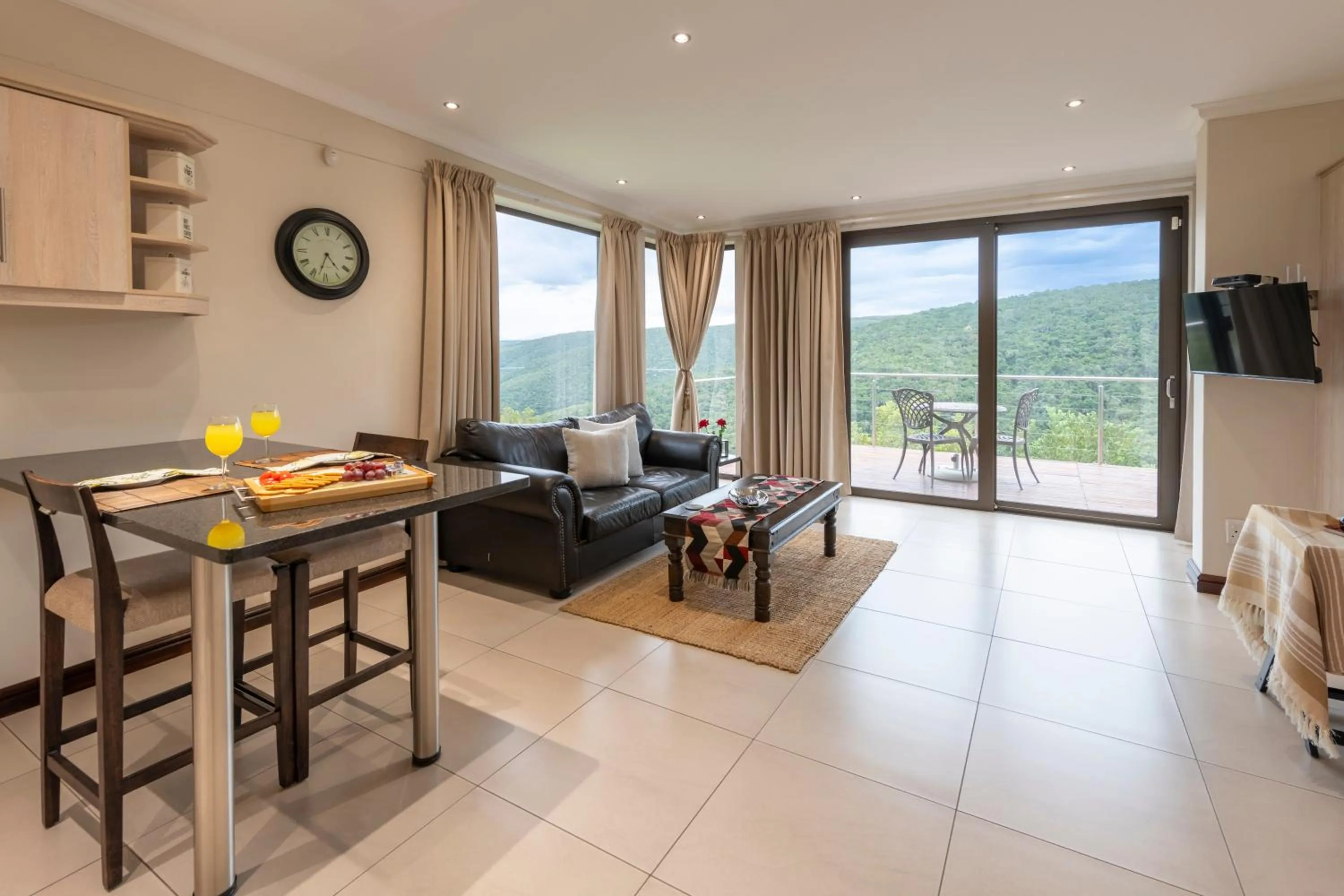 TV and multimedia in Alkantmooi Private Nature Reserve - Keurkloof & Keurbos 93