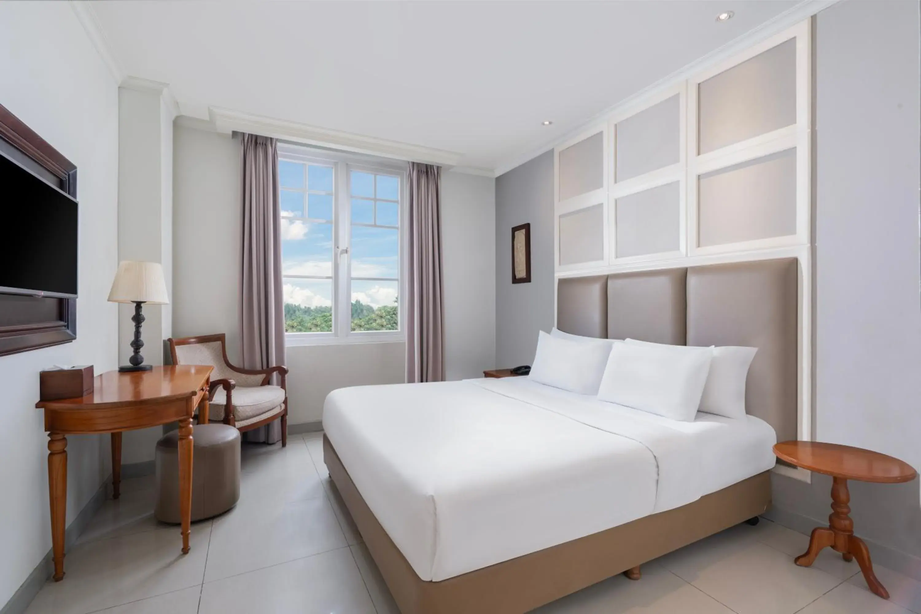 Deluxe King Room in Hotel Indies Heritage Prawirotaman Deluxe King Room in Hotel Indies Heritage Prawirotaman