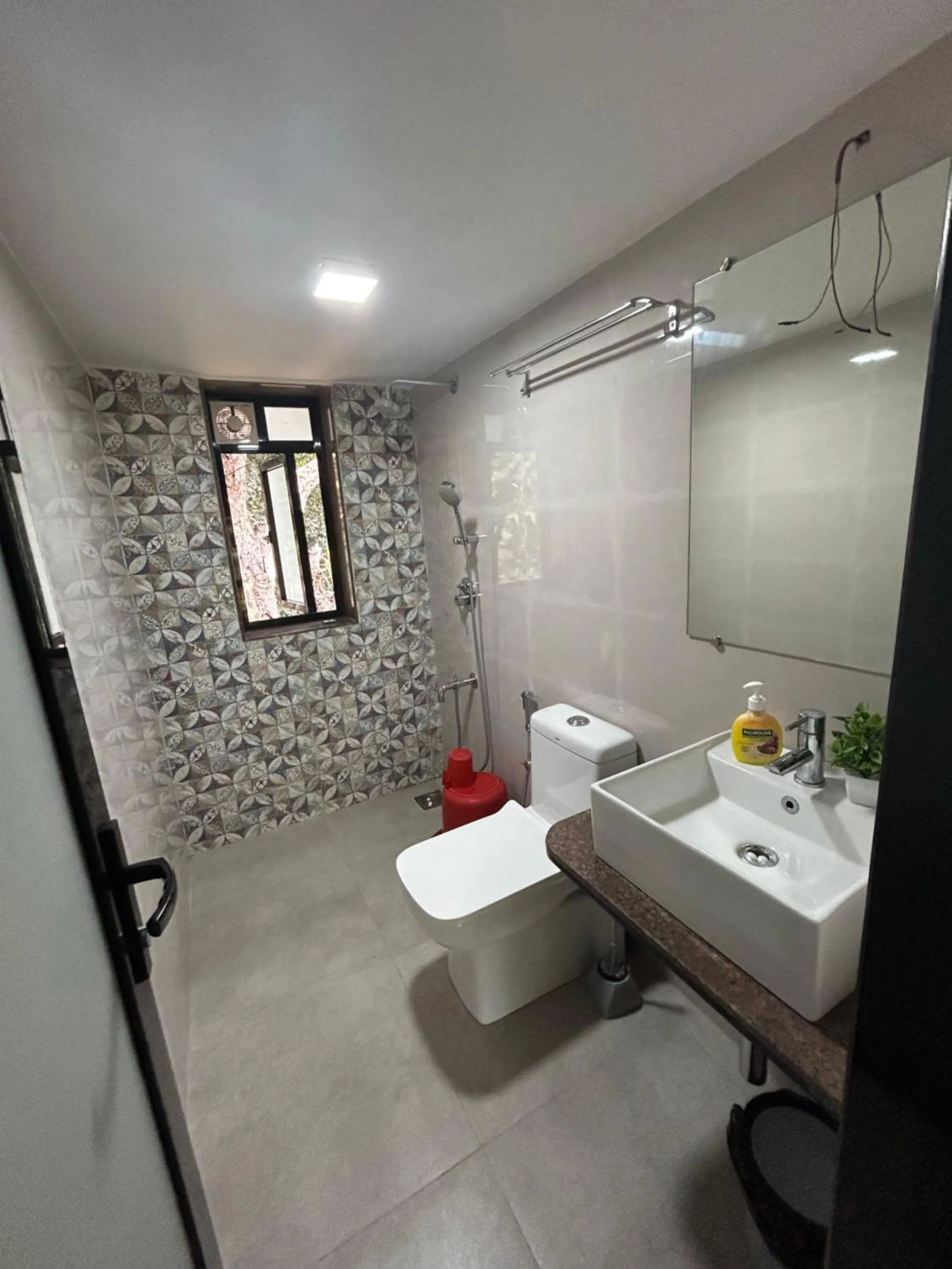 Shower in Fatima Guest House