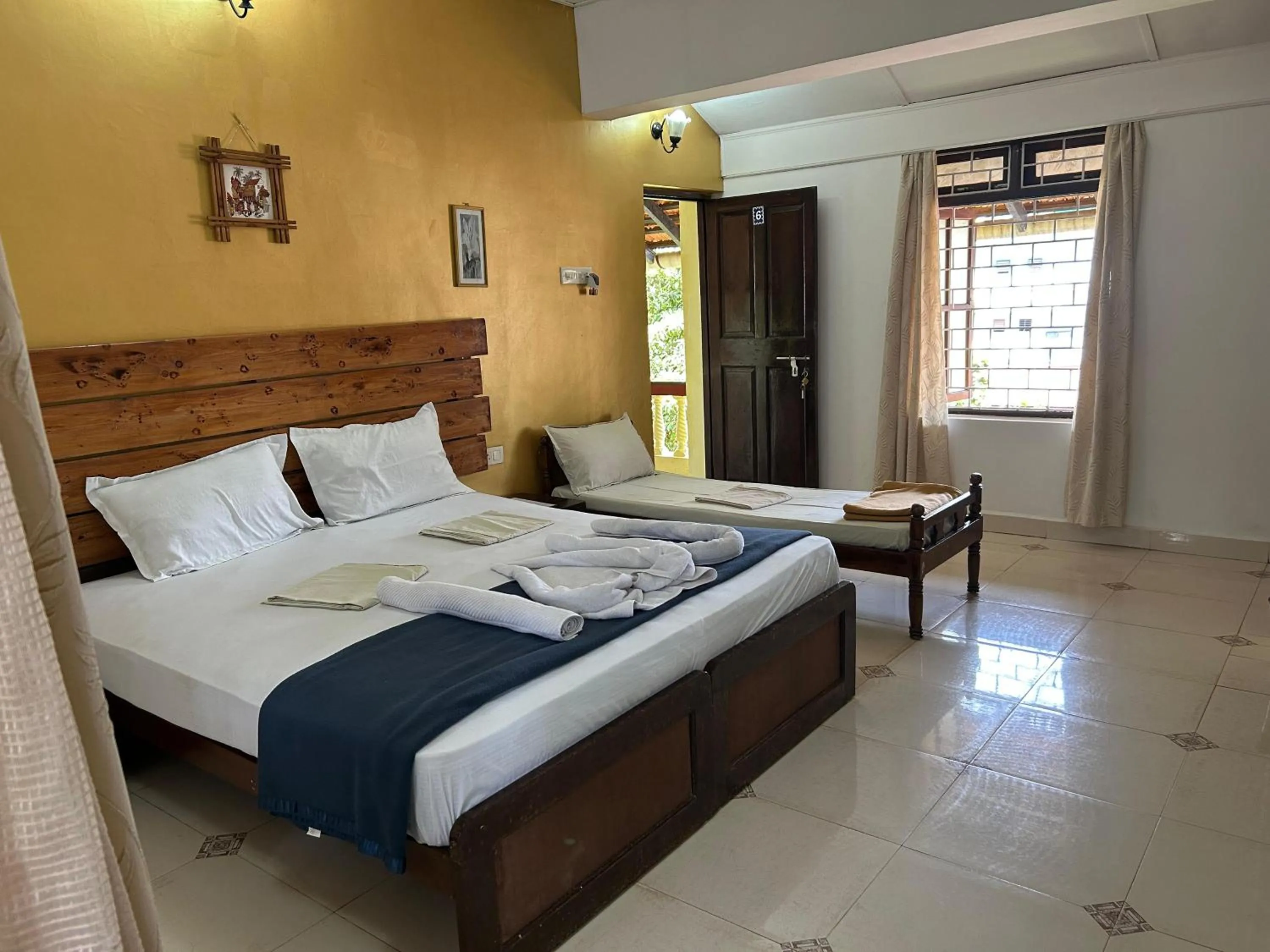 Bedroom, Bed in Fatima Guest House