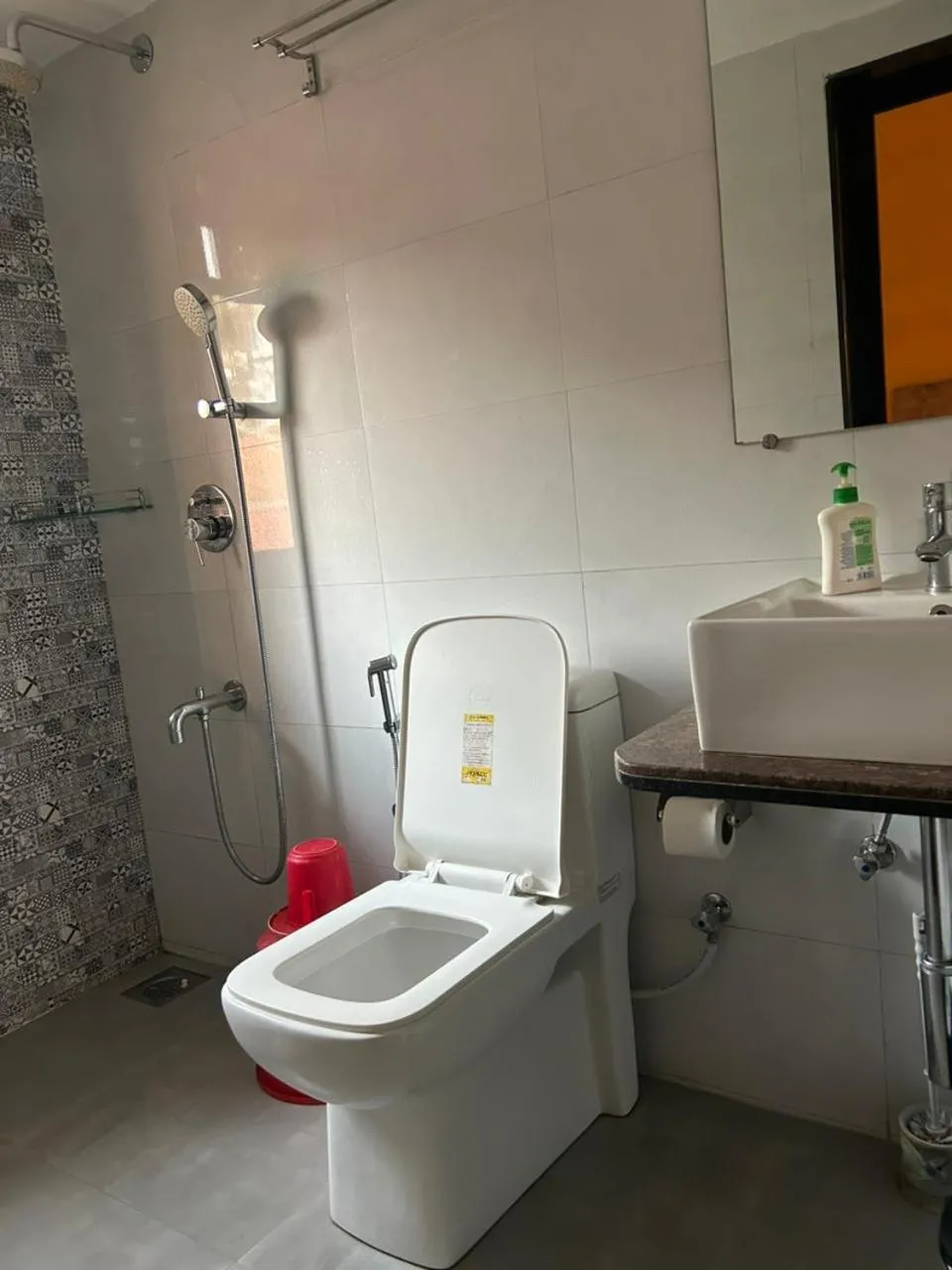 Toilet in Fatima Guest House