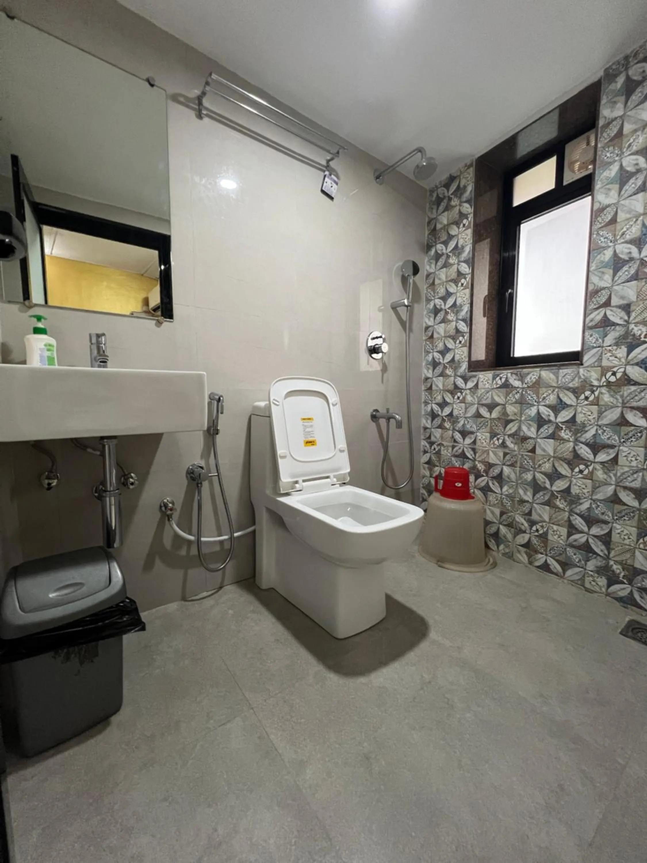 Toilet in Fatima Guest House