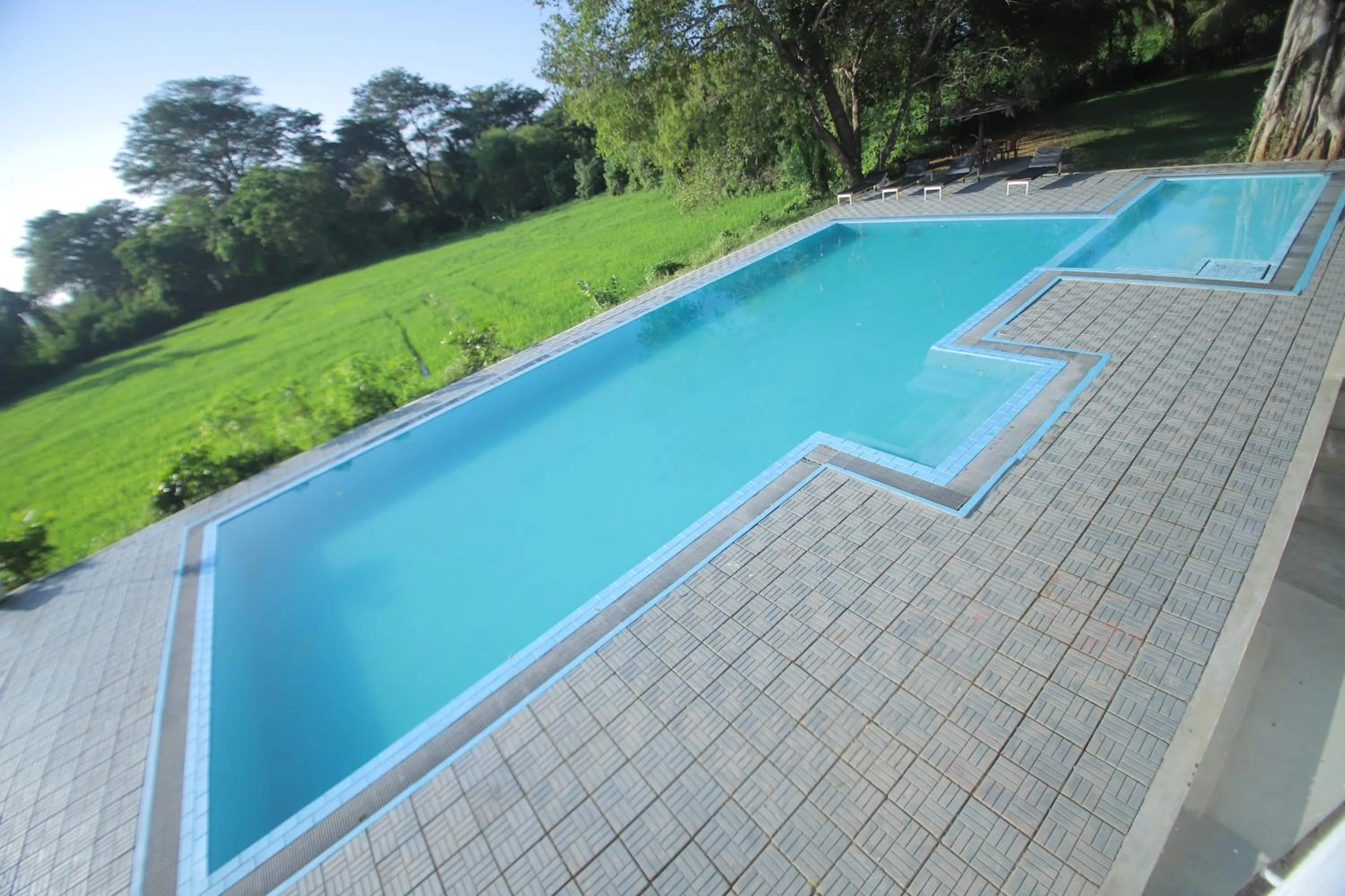 Day in Birdsong Leisure Resort