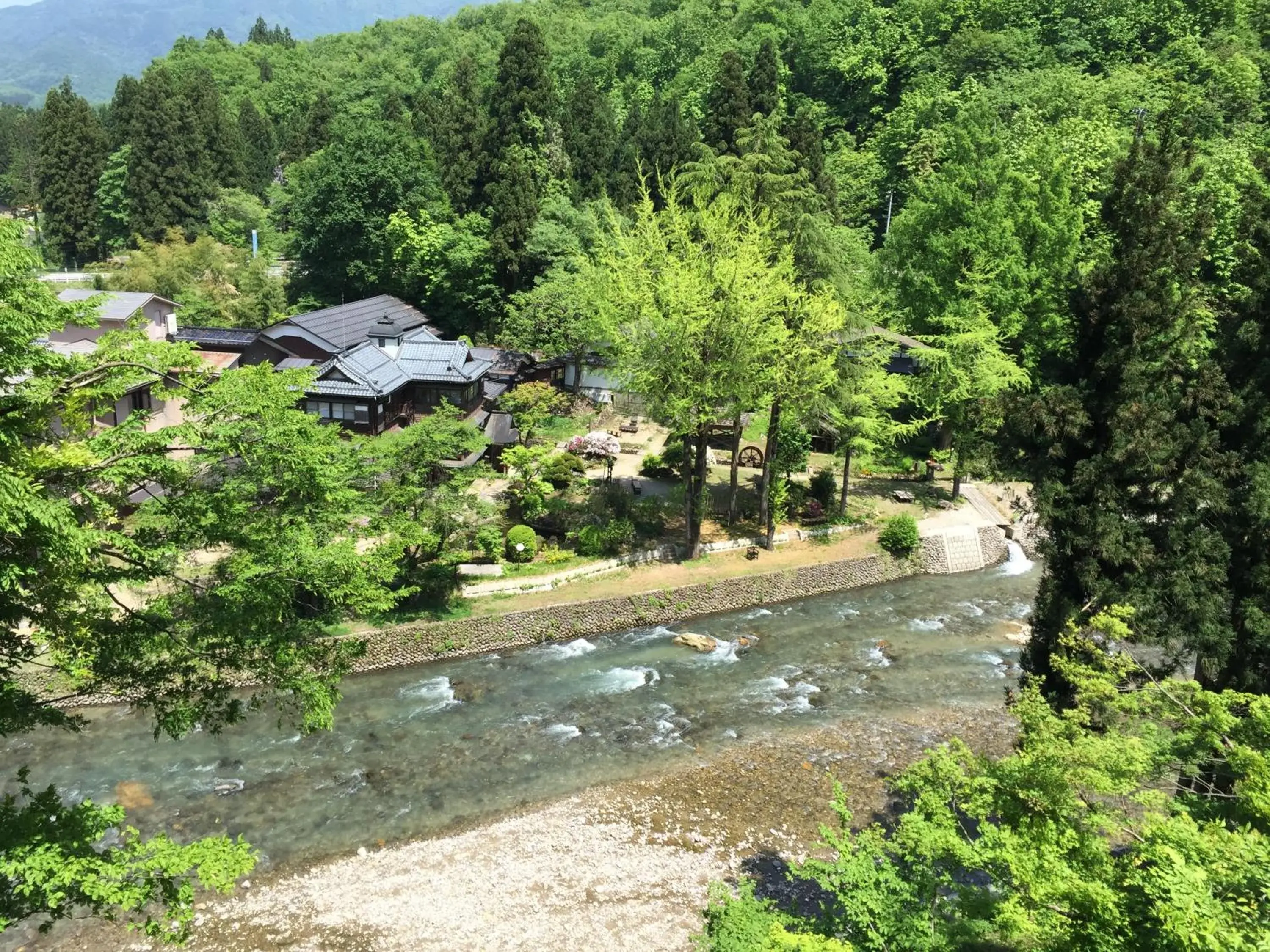 Property building in Rankeisou Property building in Rankeisou