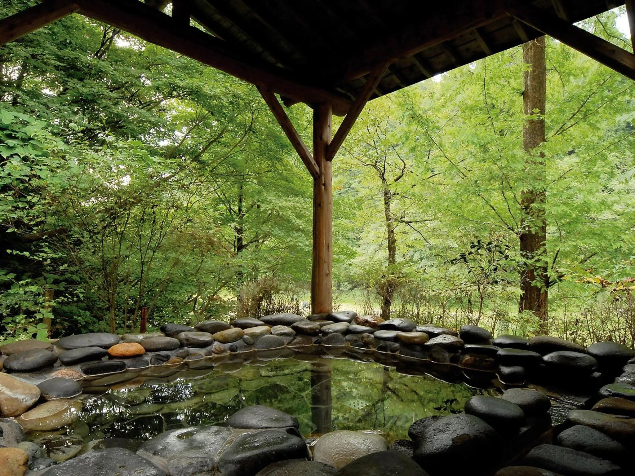 Hot Spring Bath in Rankeisou