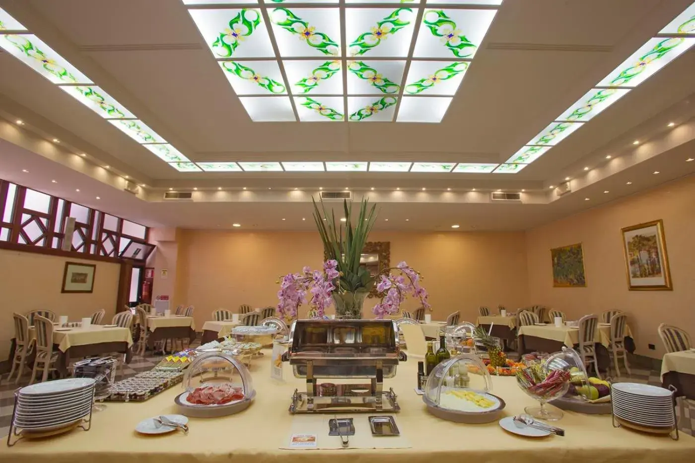 Restaurant/places to eat in Hotel Orientale Restaurant/places to eat in Hotel Orientale