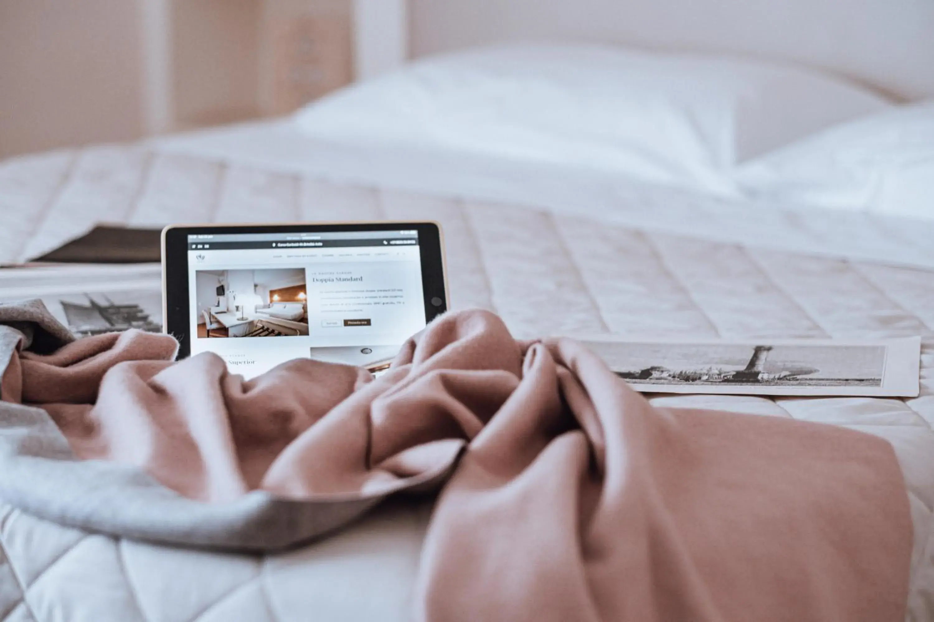 Bed in Hotel Orientale Bed in Hotel Orientale