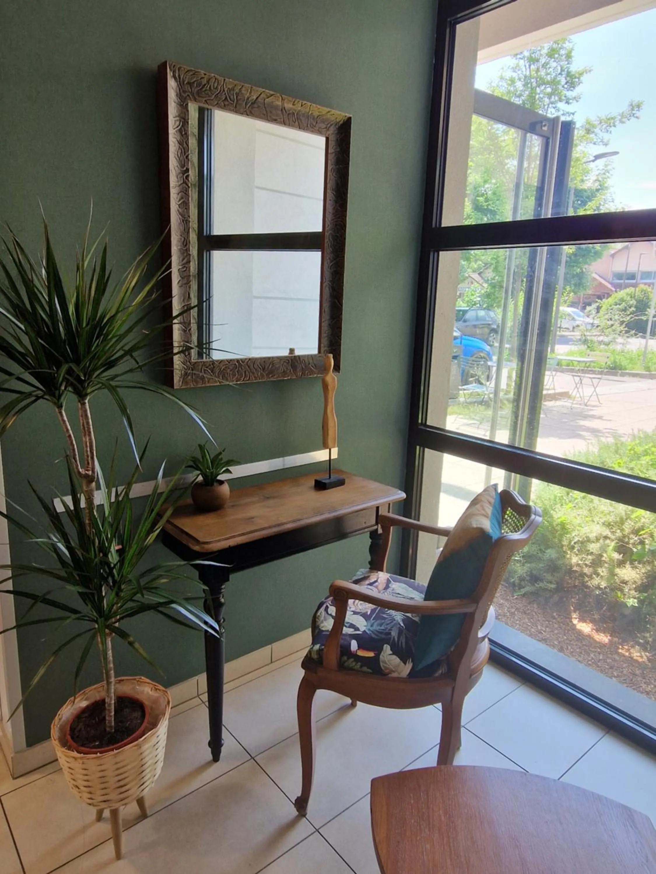 Lobby or reception in Westlodge Dardilly Lyon Nord