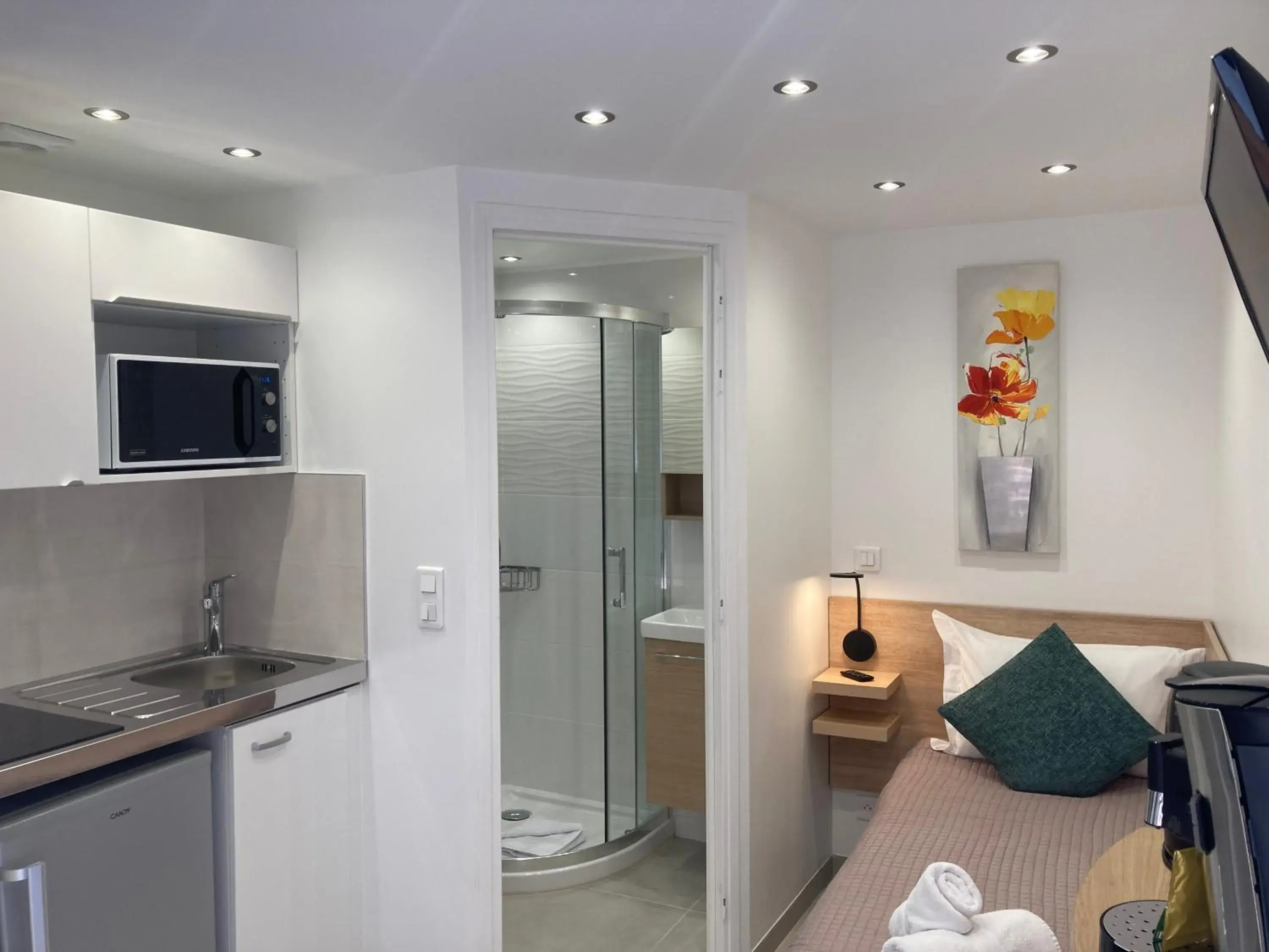 Hotel De L'Horloge Hotel De L'Horloge