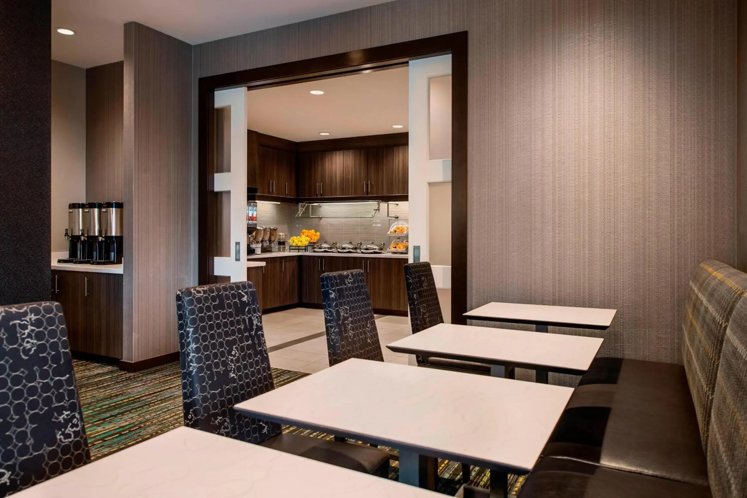 Breakfast in Residence Inn by Marriott Regina Breakfast in Residence Inn by Marriott Regina