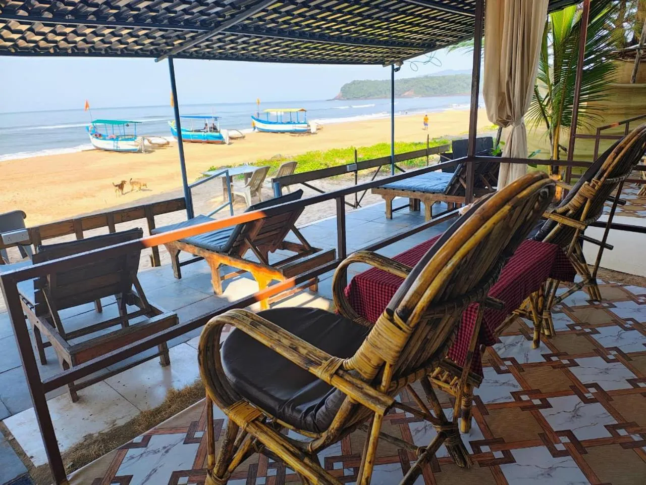 Kashinath Beach Huts- Beach Front