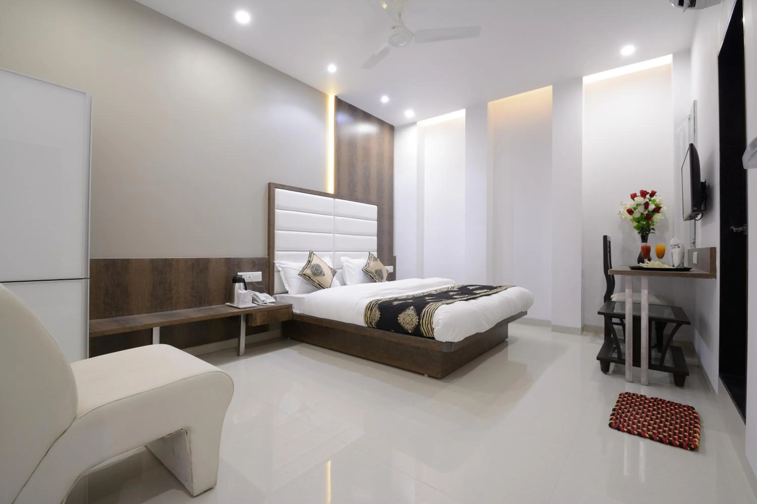 Bedroom, Bed in Hotel One Up