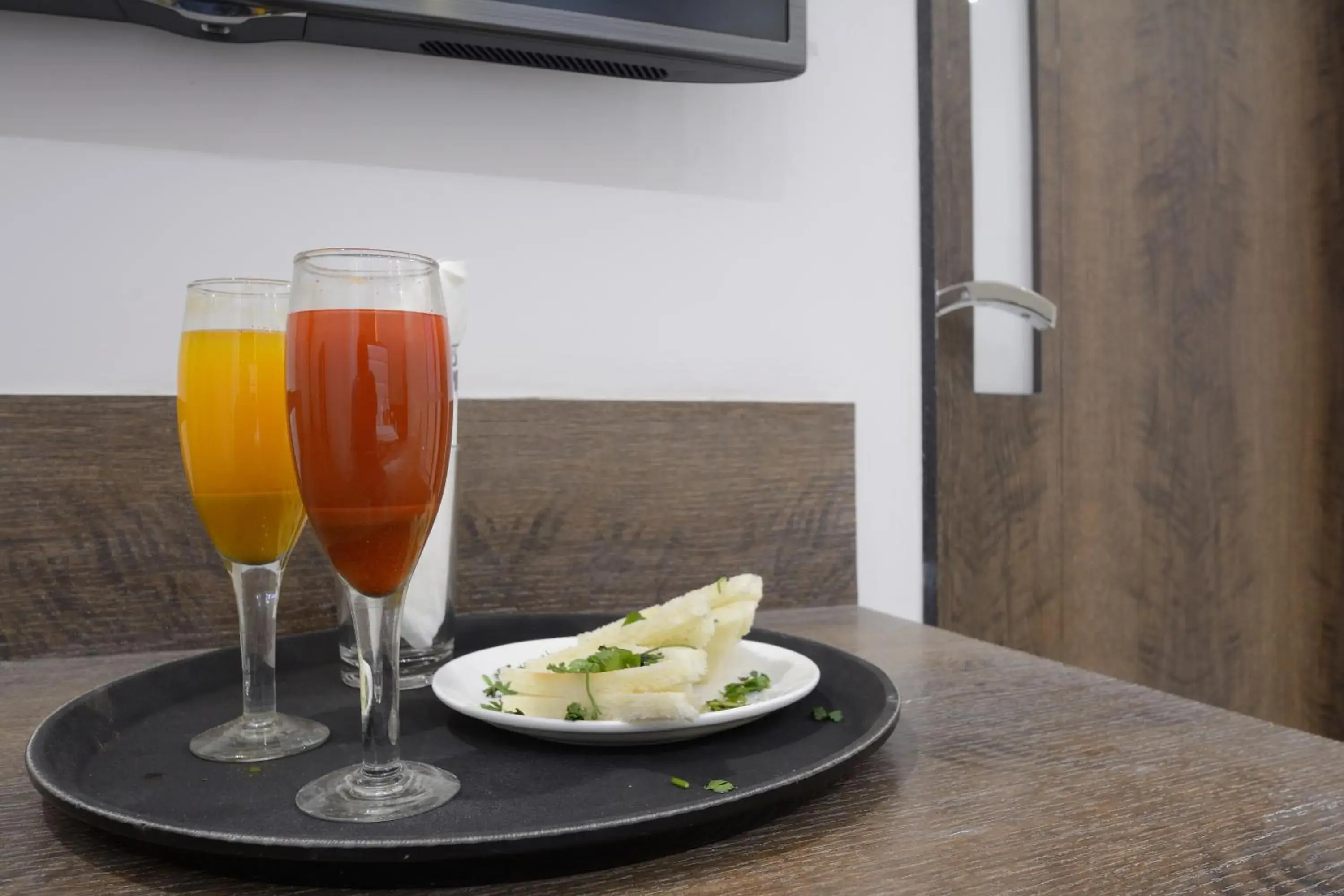 Restaurant/places to eat in Hotel One Up Restaurant/places to eat in Hotel One Up