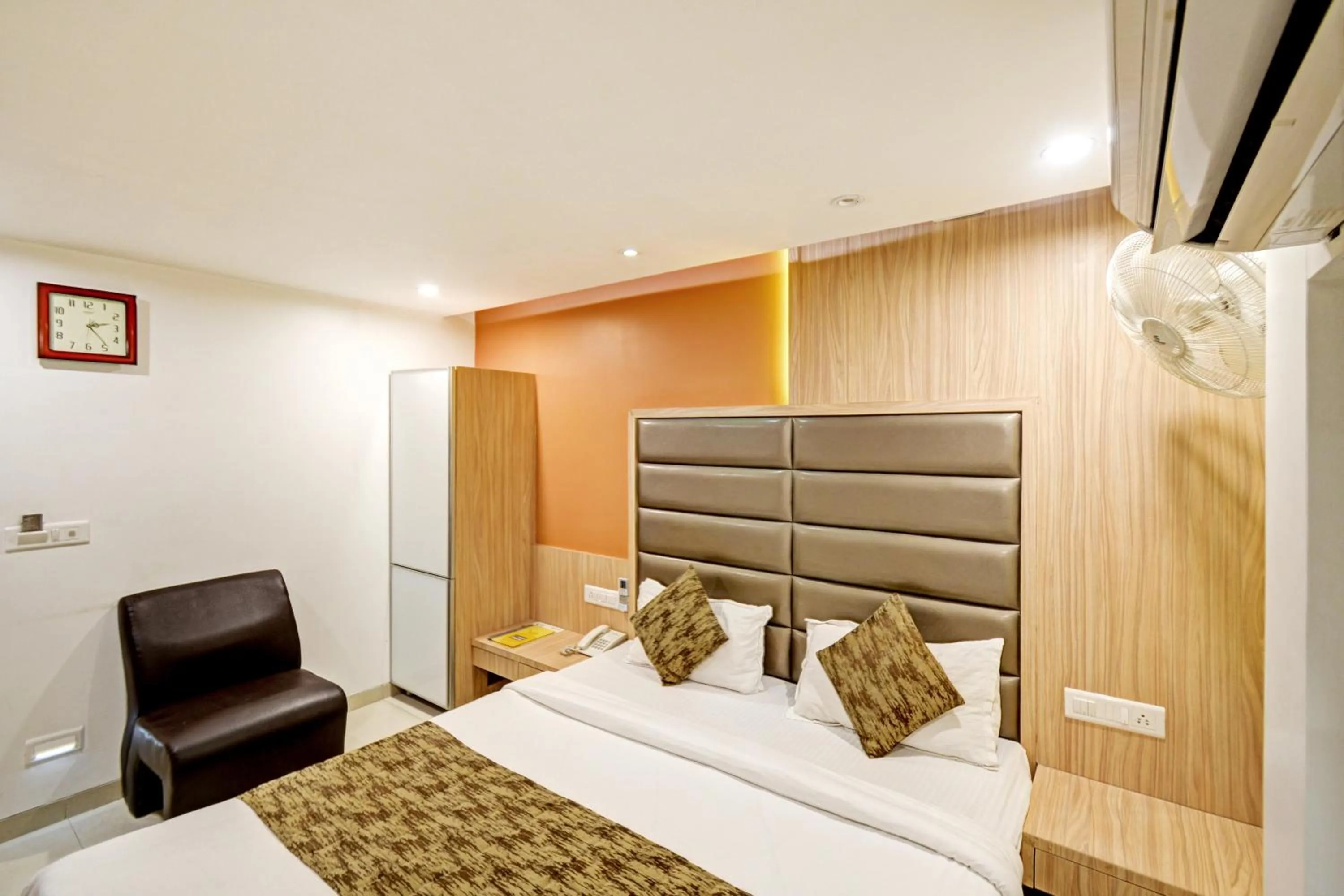 Bedroom, Bed in Hotel One Up