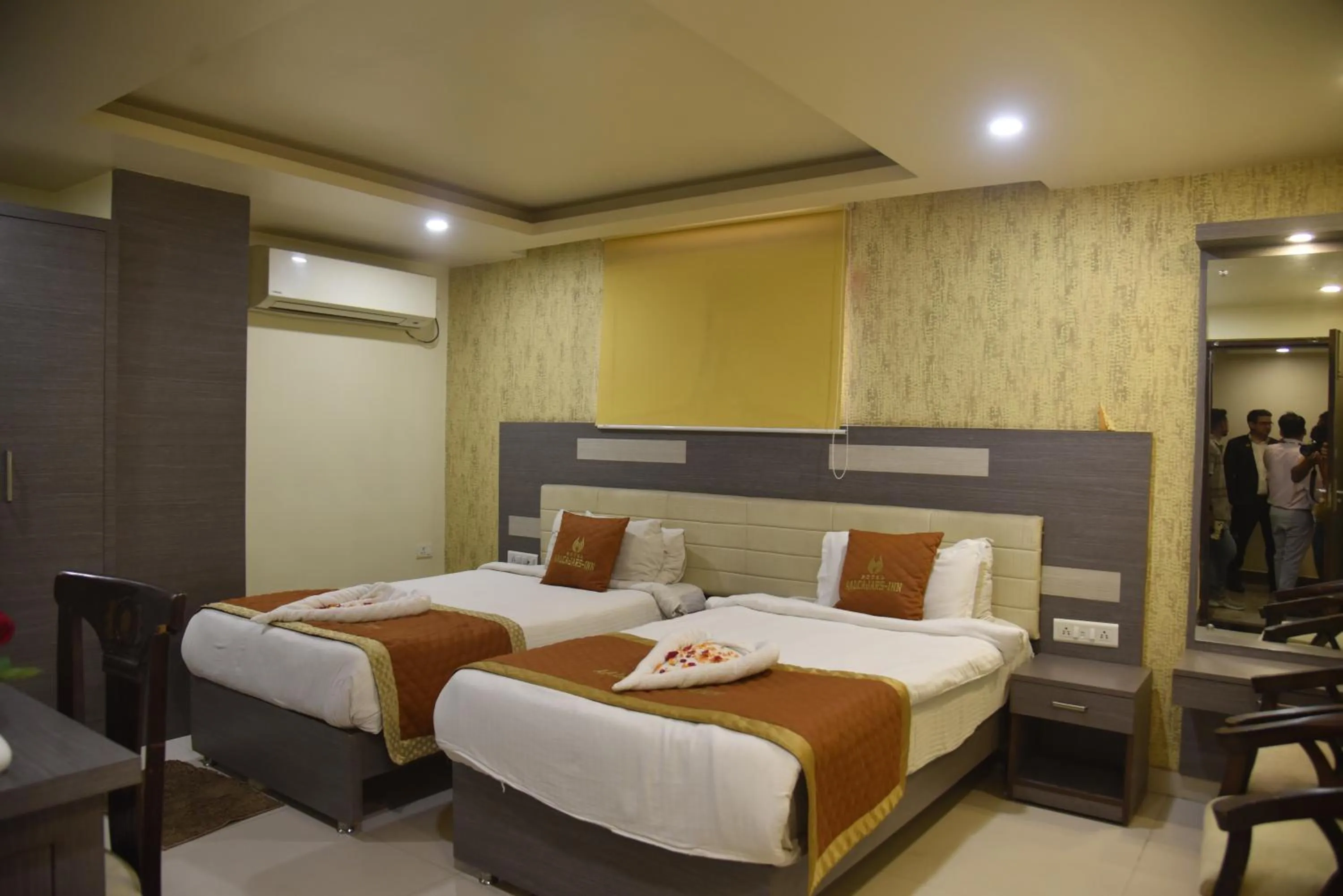 Bed in Aalcajars Inn