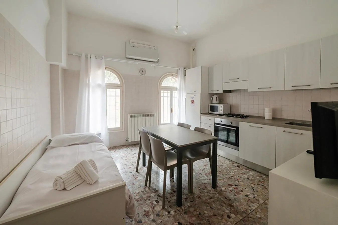 kitchen, Bed in Casa sul rio