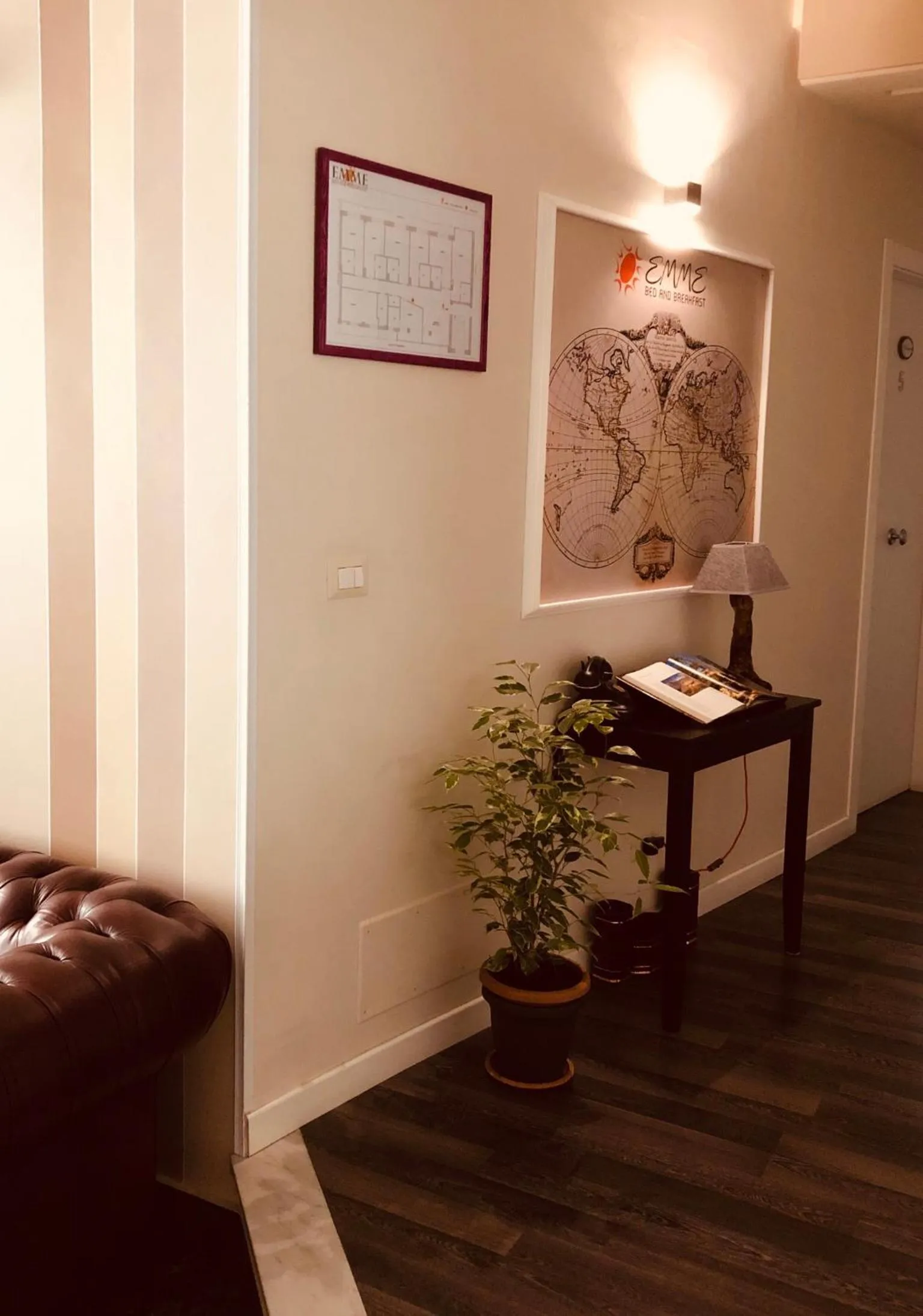 Decorative detail in Emme B&B