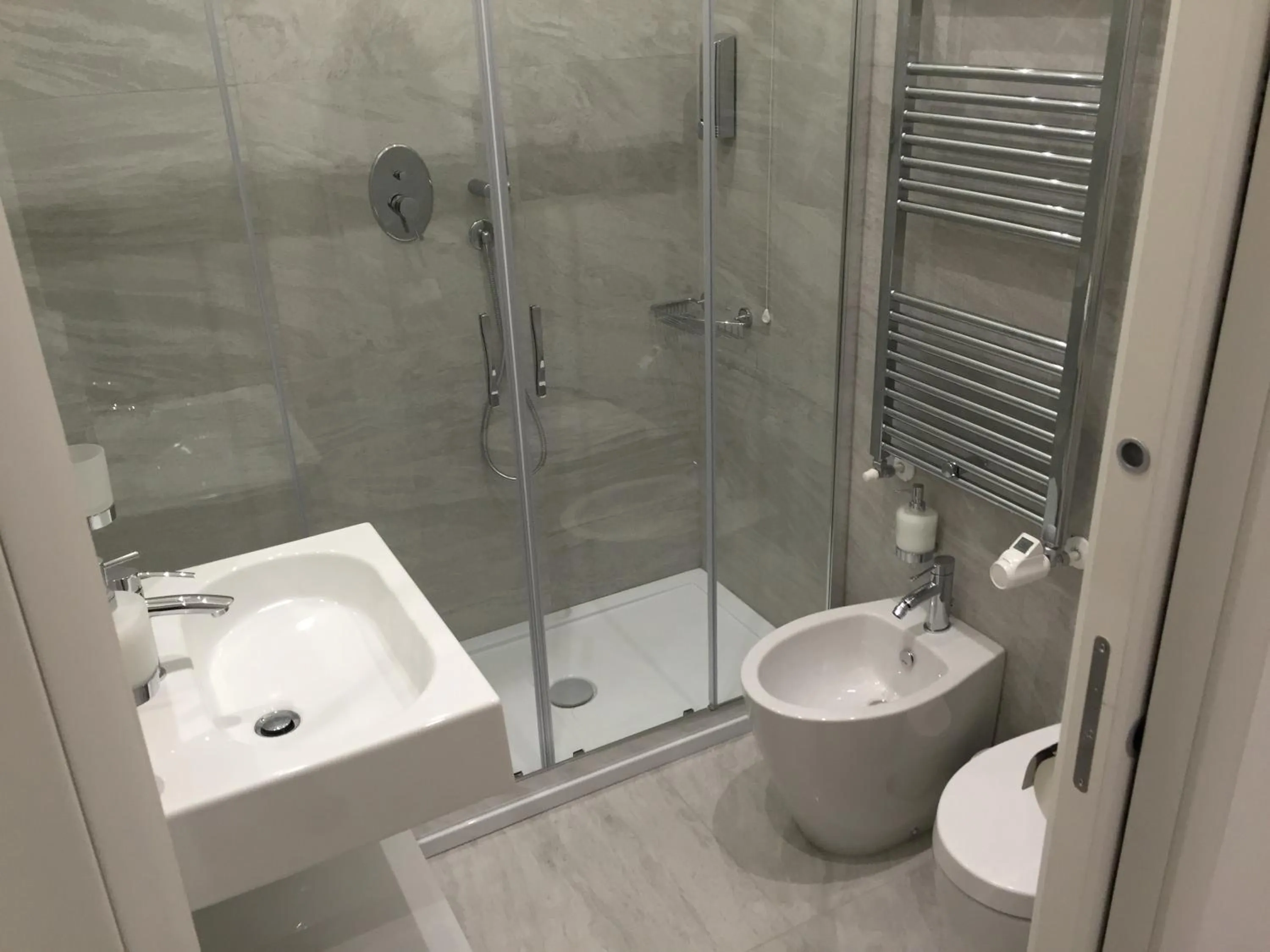 Bathroom in Picaflor Art & Rooms