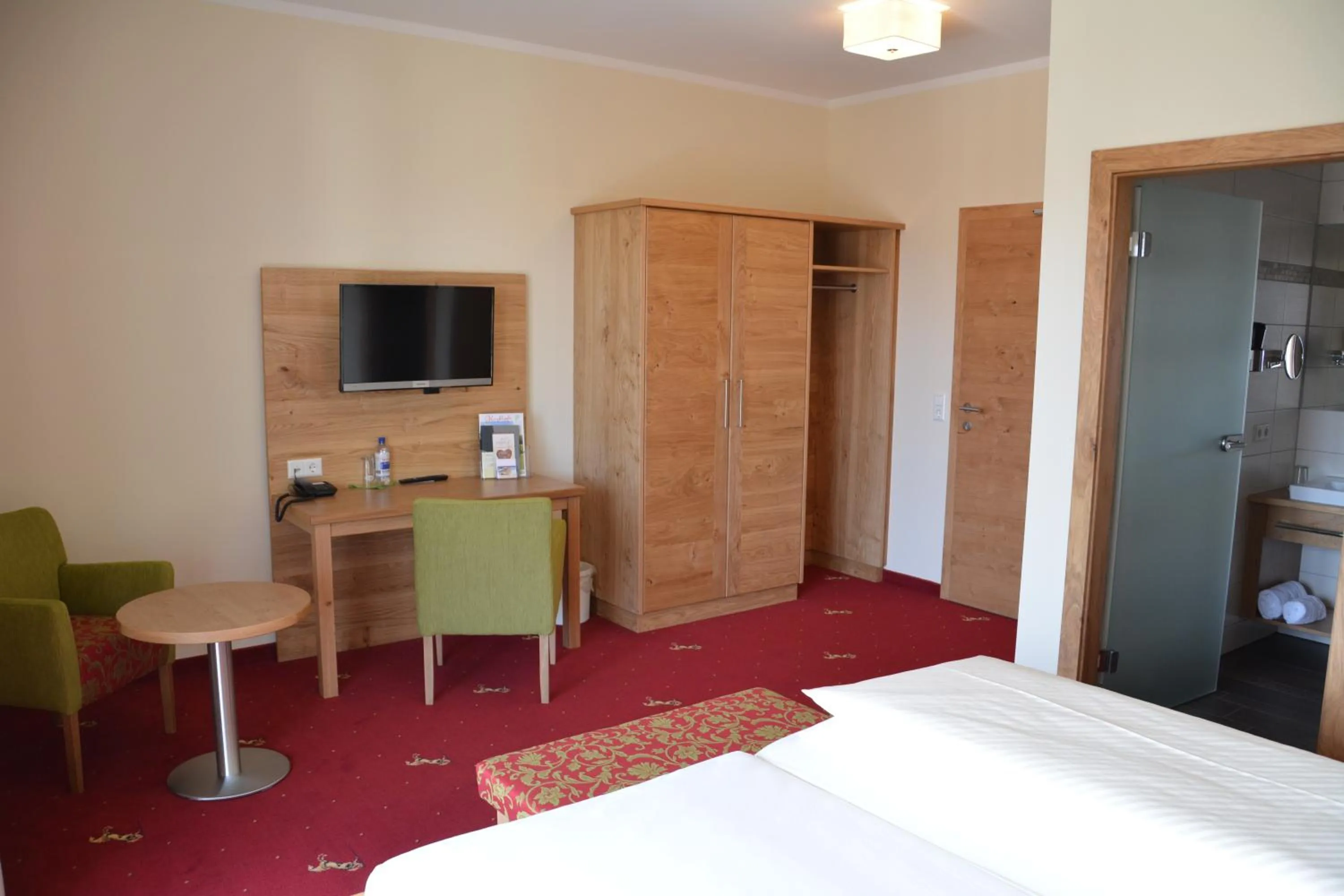 Photo of the whole room, Bed in Landgasthof Hotel Rössle