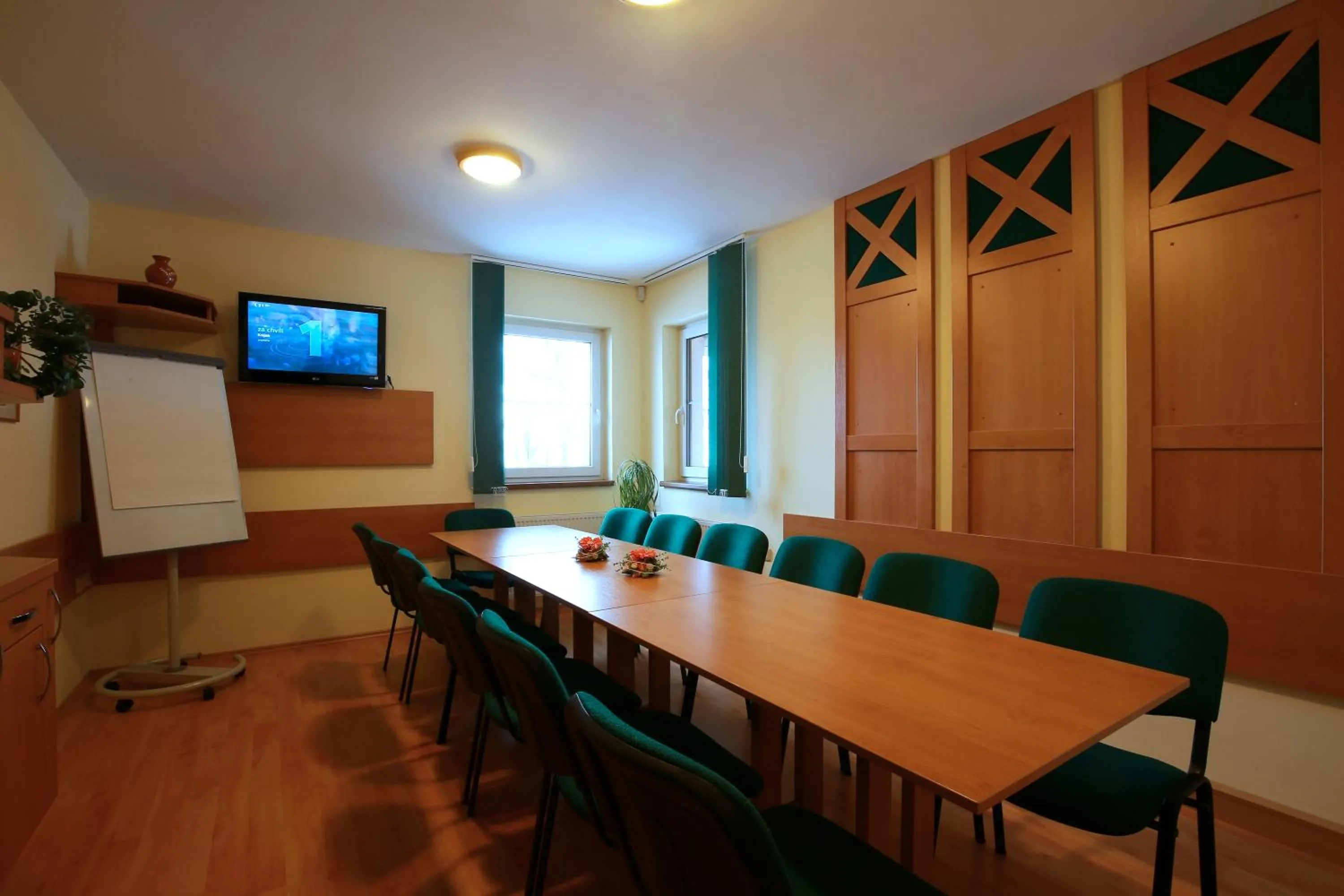 Communal lounge/ TV room in Wellness Penzion Pod Rozhlednou