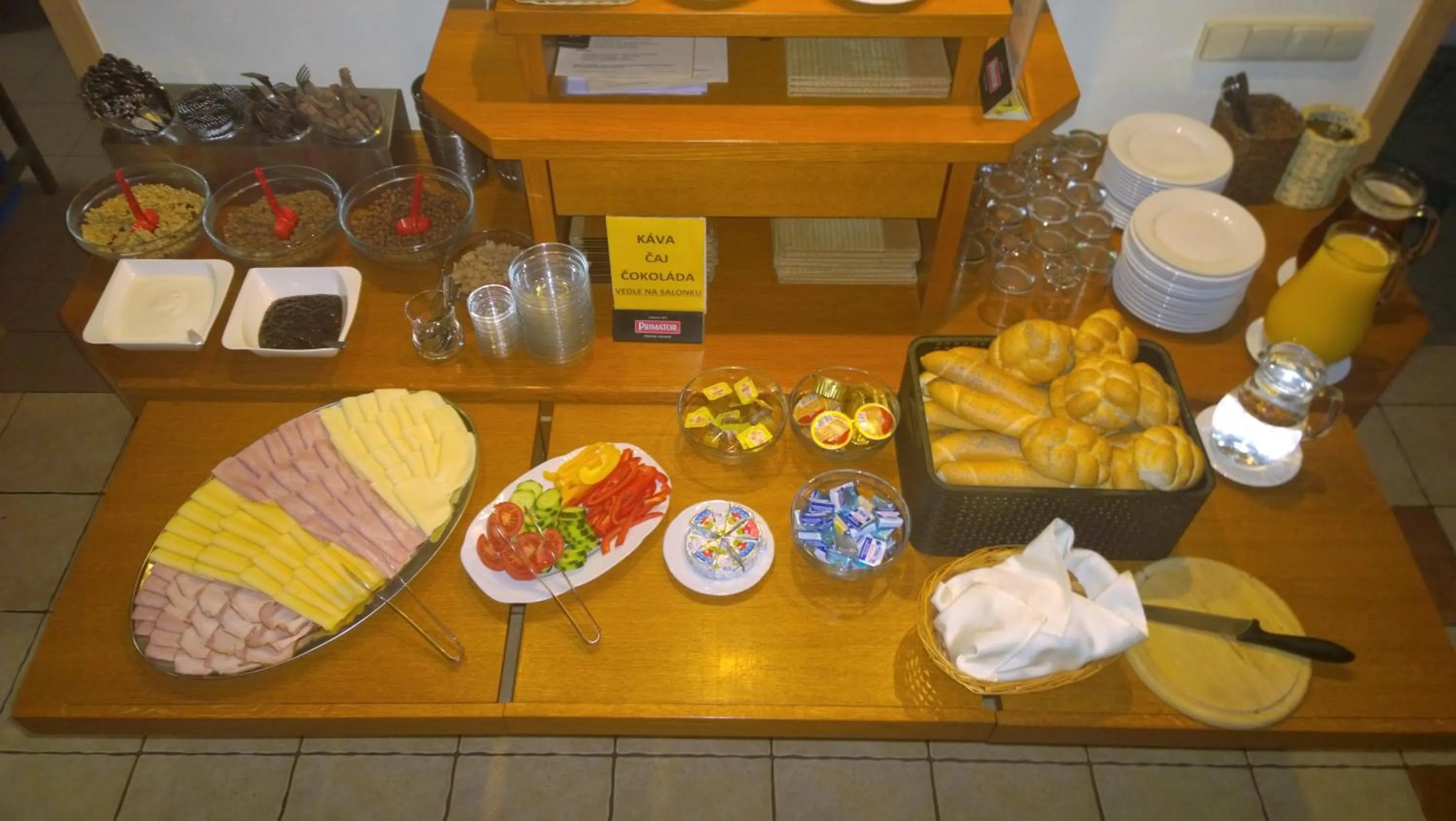 Buffet breakfast in Wellness Penzion Pod Rozhlednou
