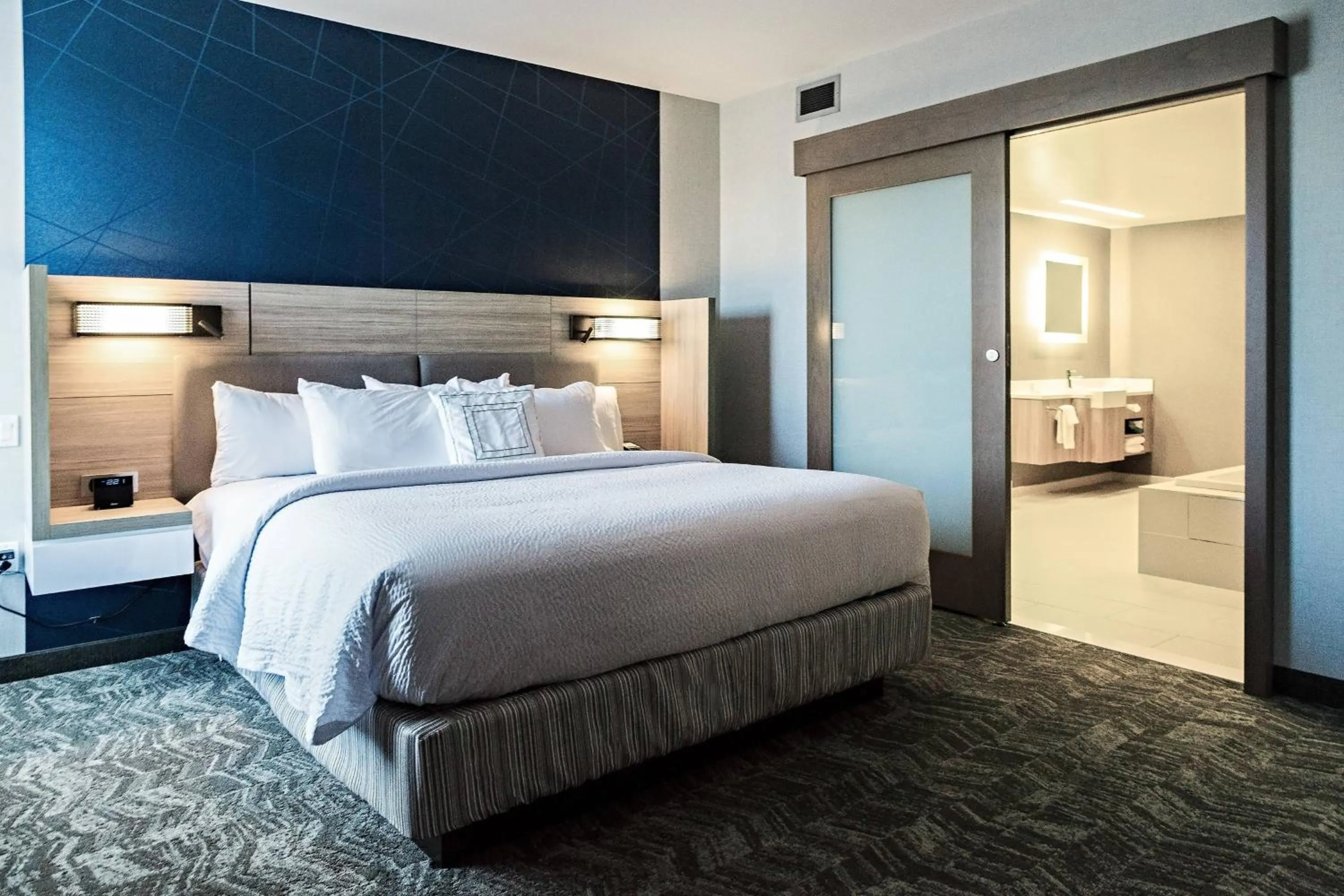 Bedroom, Bed in SpringHill Suites by Marriott Somerset Franklin Township