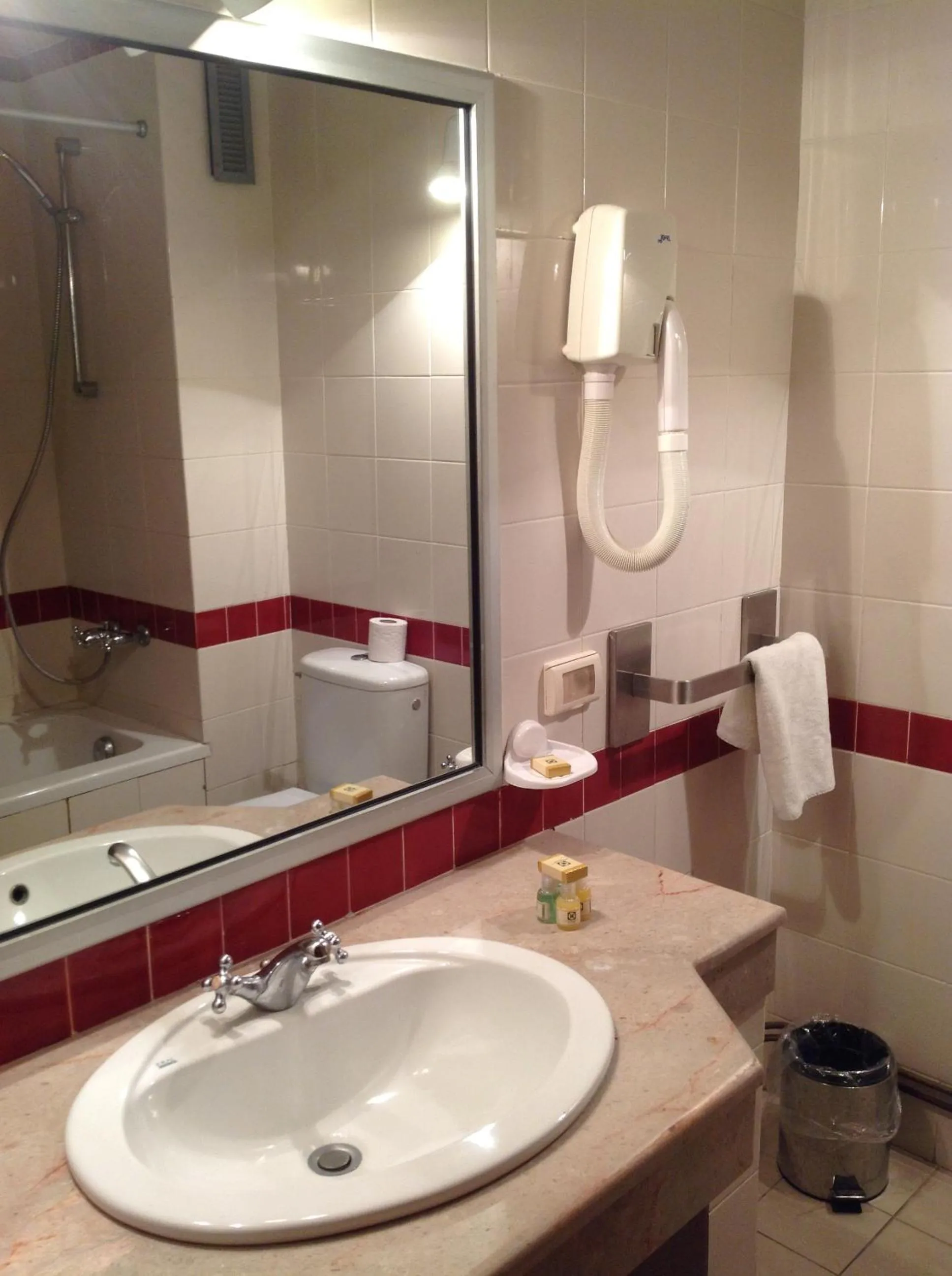 Bathroom in El Hana International