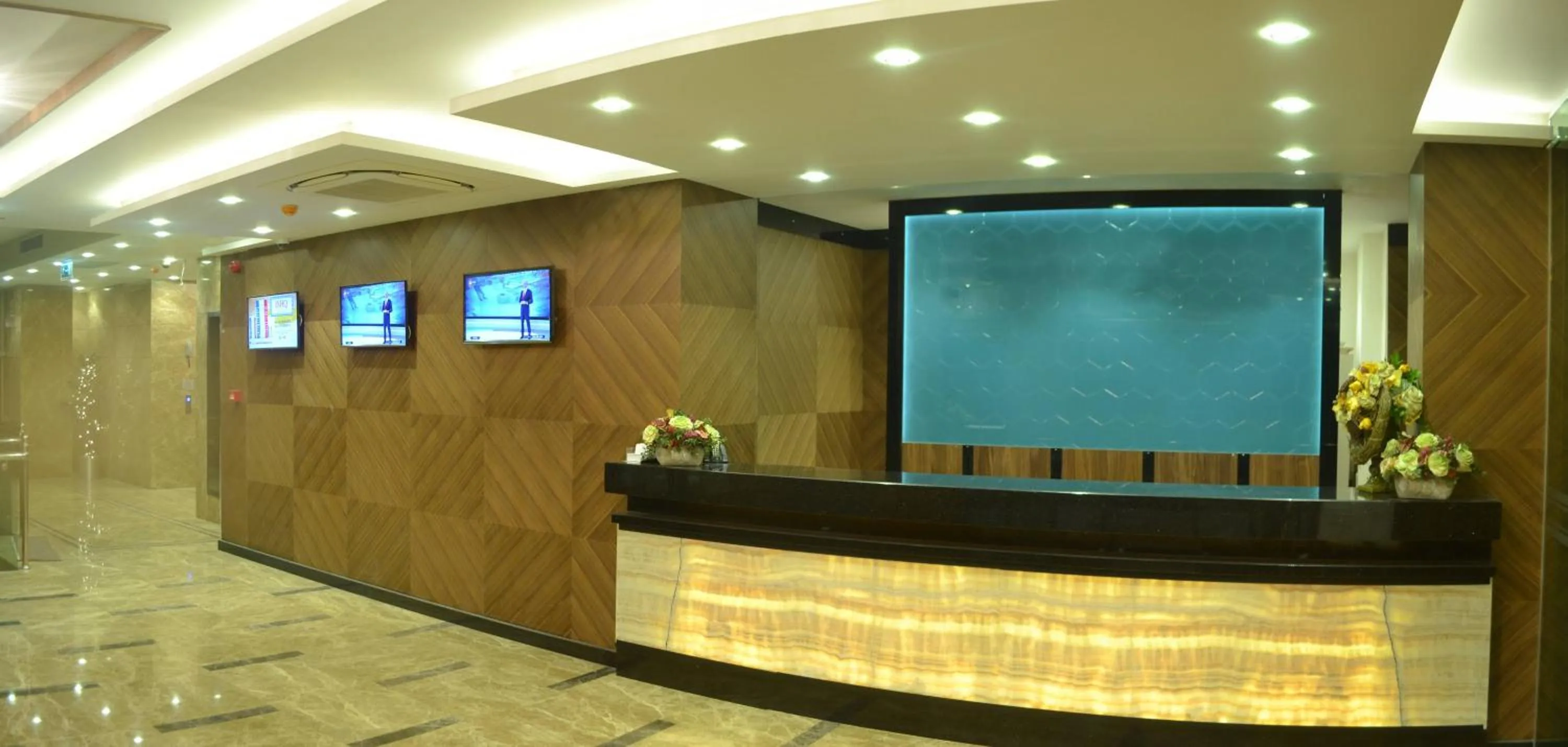 Lobby or reception in Görükle Güler Park Hotel