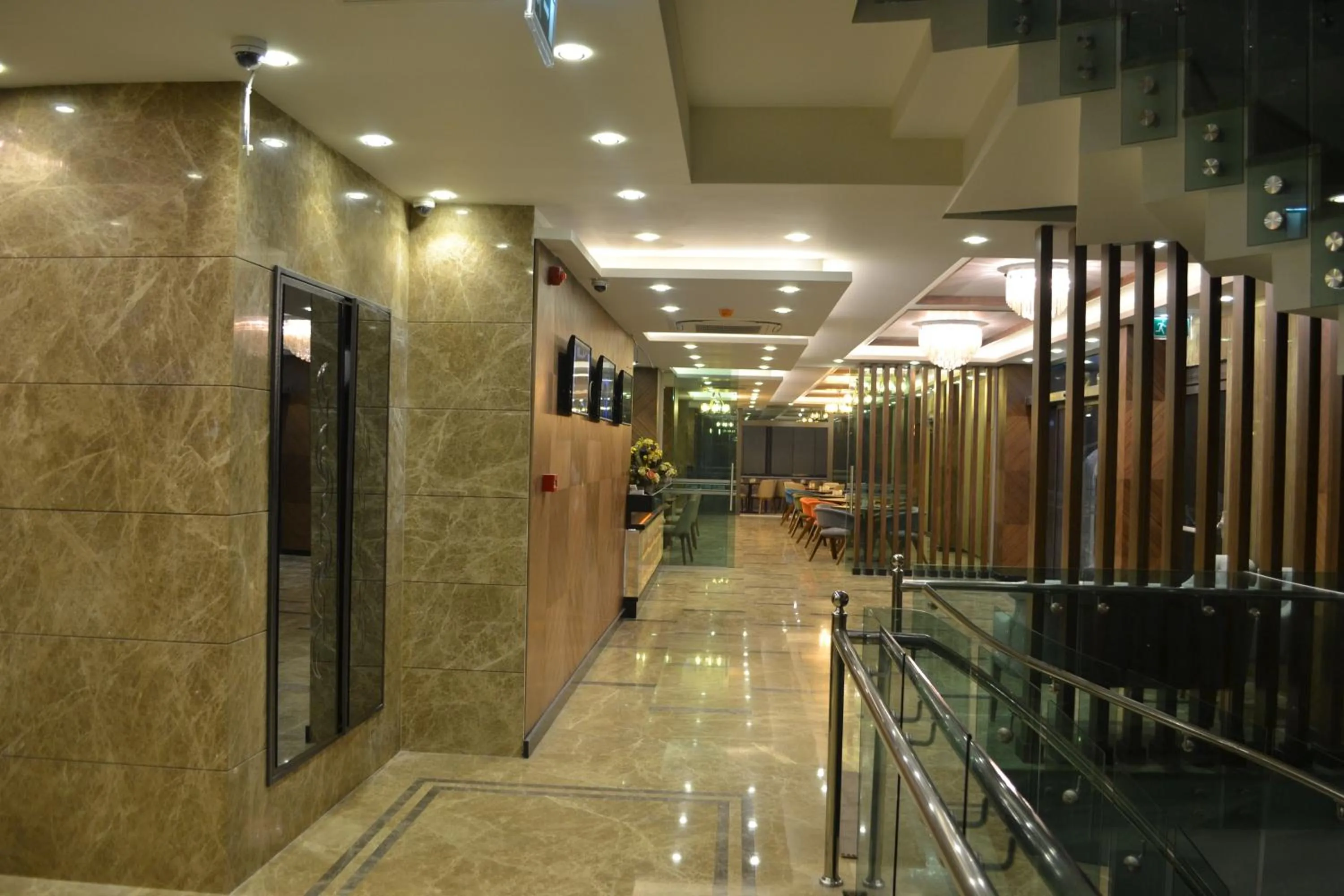 Restaurant/places to eat in Görükle Güler Park Hotel